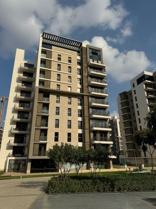 Luxury 2 bedrooms apartment ZED Towers view 3