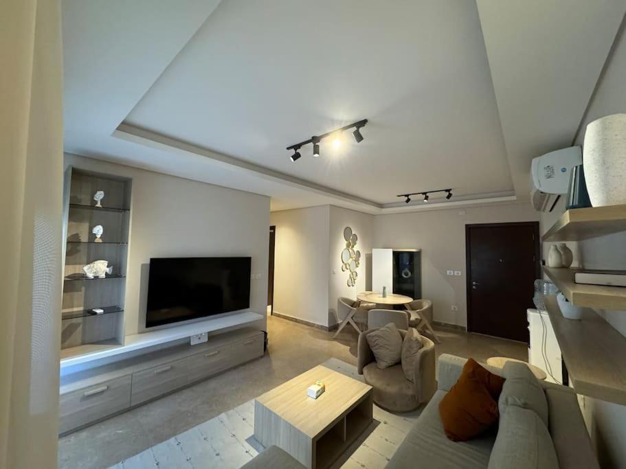 Luxury 2 bedrooms apartment ZED Towers view 5