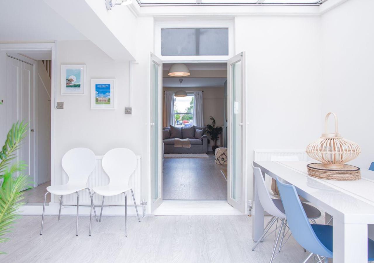 Stunning Townhouse with Large Garden - Sleeps 8!