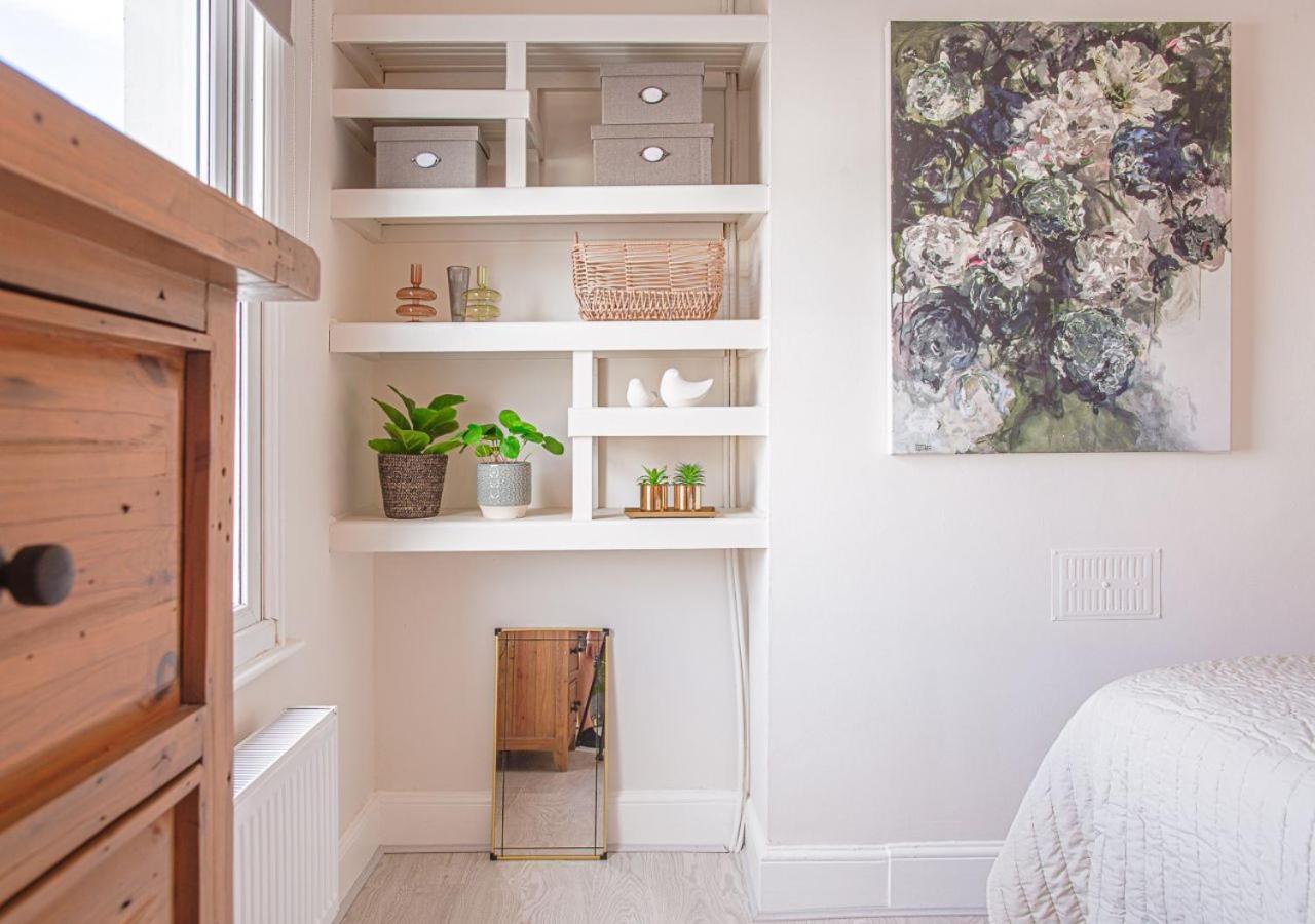 Stunning Townhouse with Large Garden - Sleeps 8!