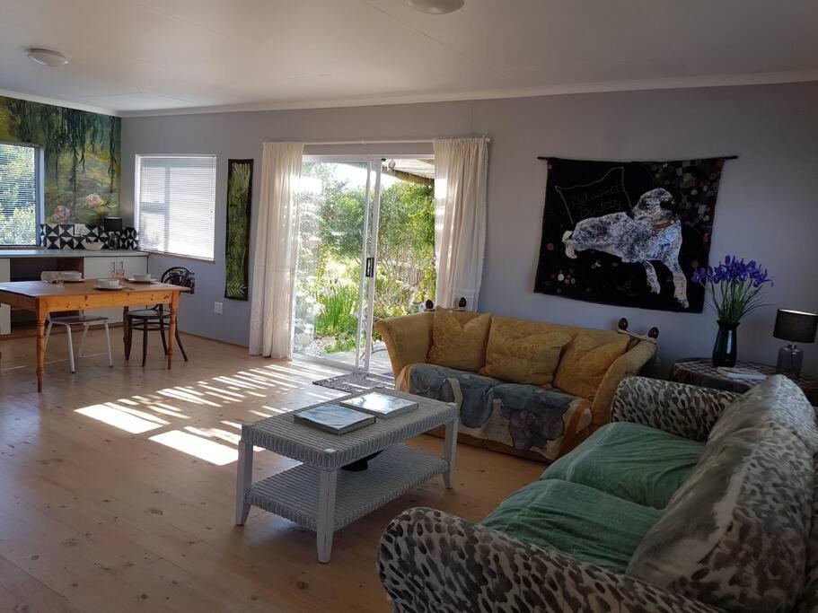Greenhouse Cottage view 3