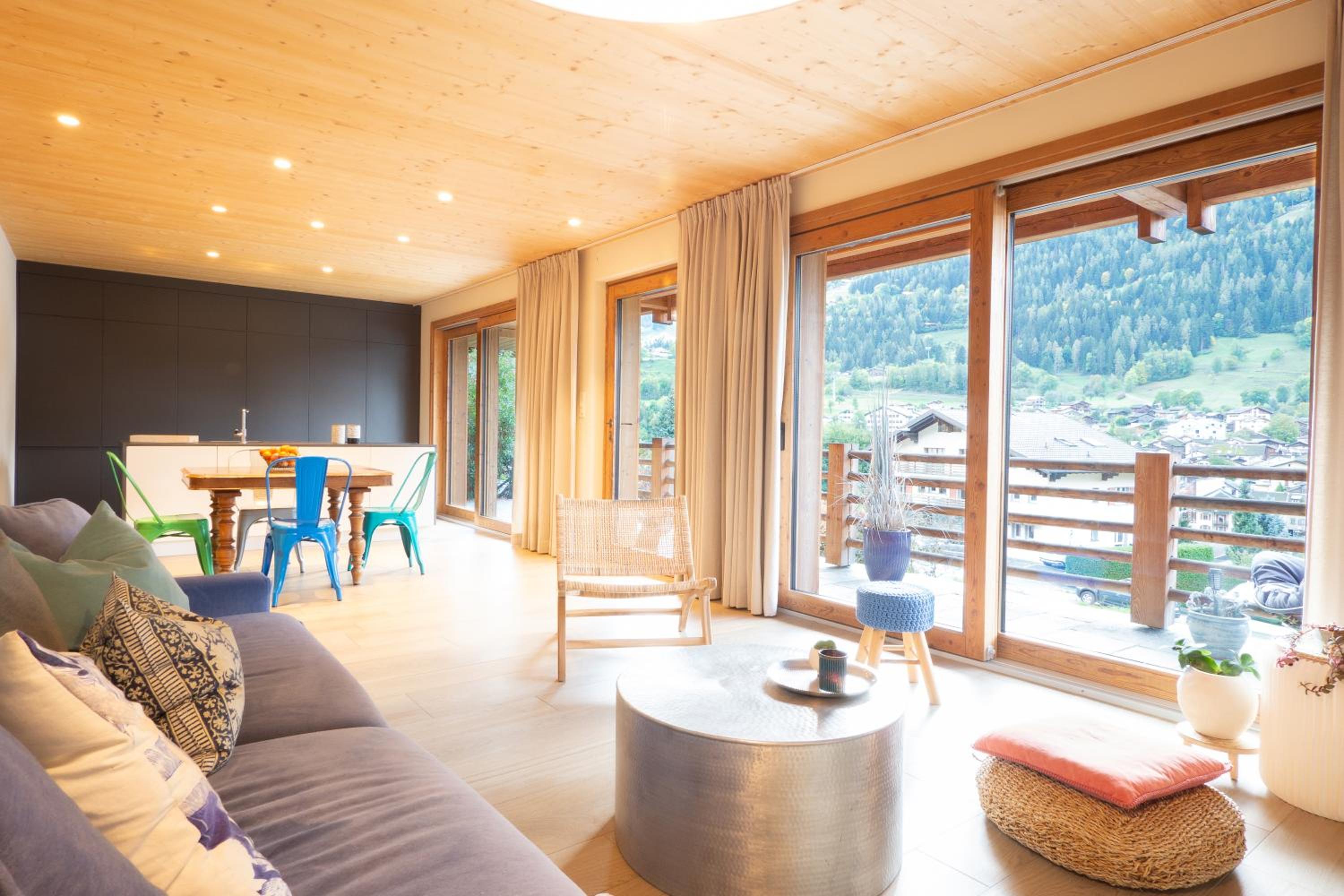 La Ruinette-Large1 bed, close to the lift