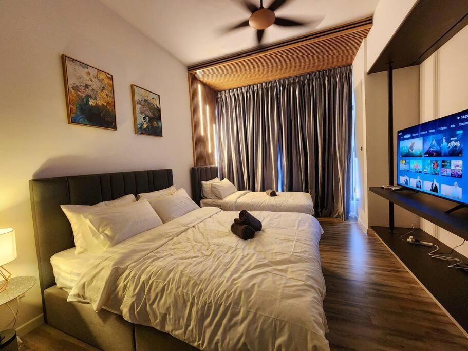 Millerz Square 3pax Studio room 1