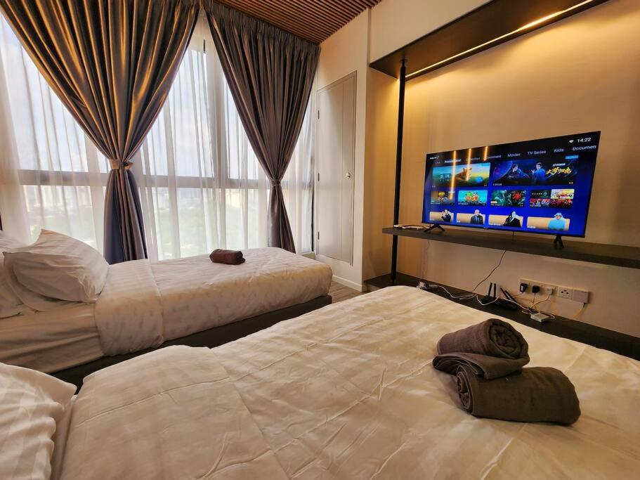 Millerz Square 3pax Studio room 1