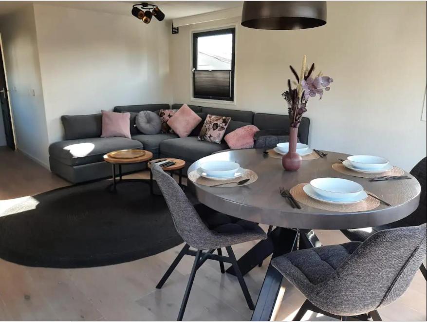 4pers Welness vakantiehuis in natuurrijke omgeving view 5
