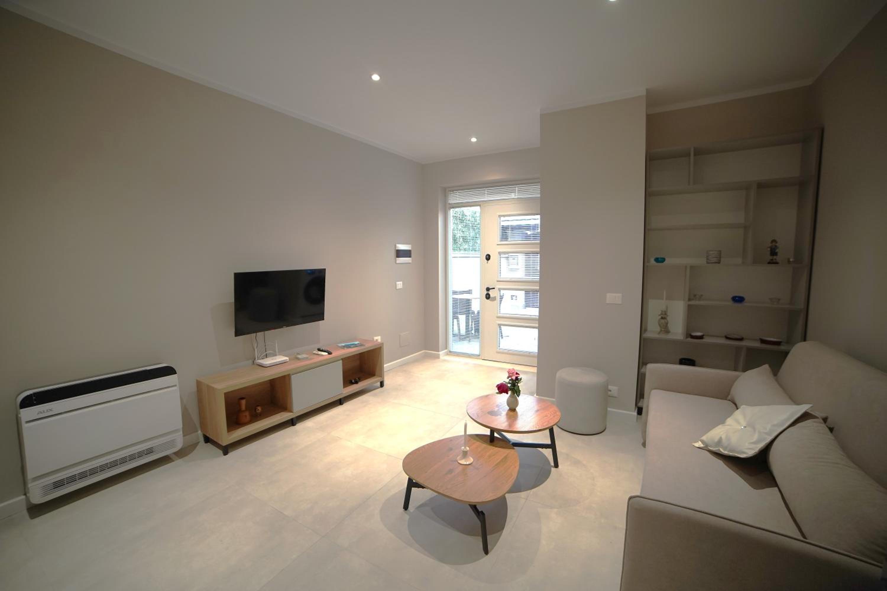 Center Oasis Apartments