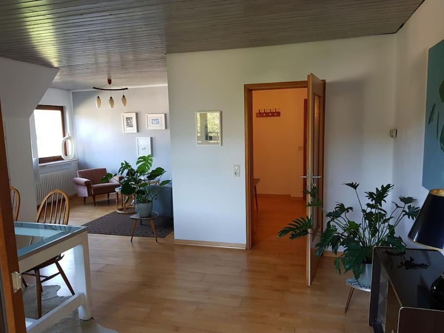 Art-Apartment mit Balkon