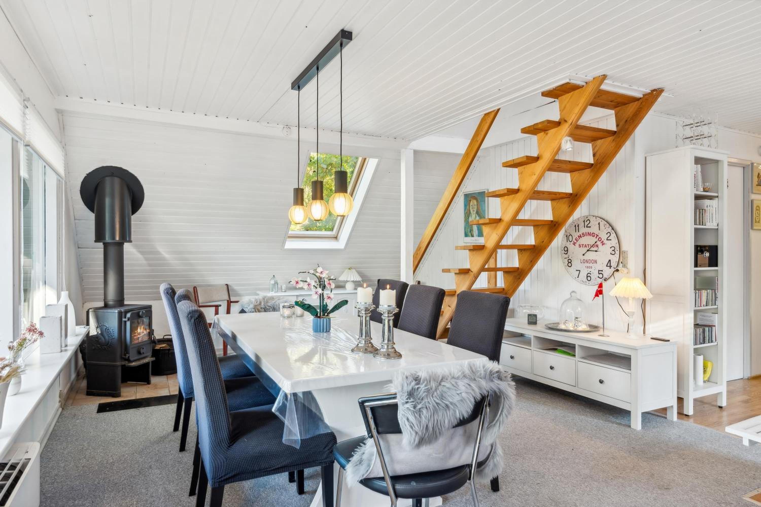 Cosy Two-Level Holiday Home On A Large Natural Plot In Selkær Mølle Surrounded By Forest And Wildlife And Close To Grenaa, Bønnerup Beach And