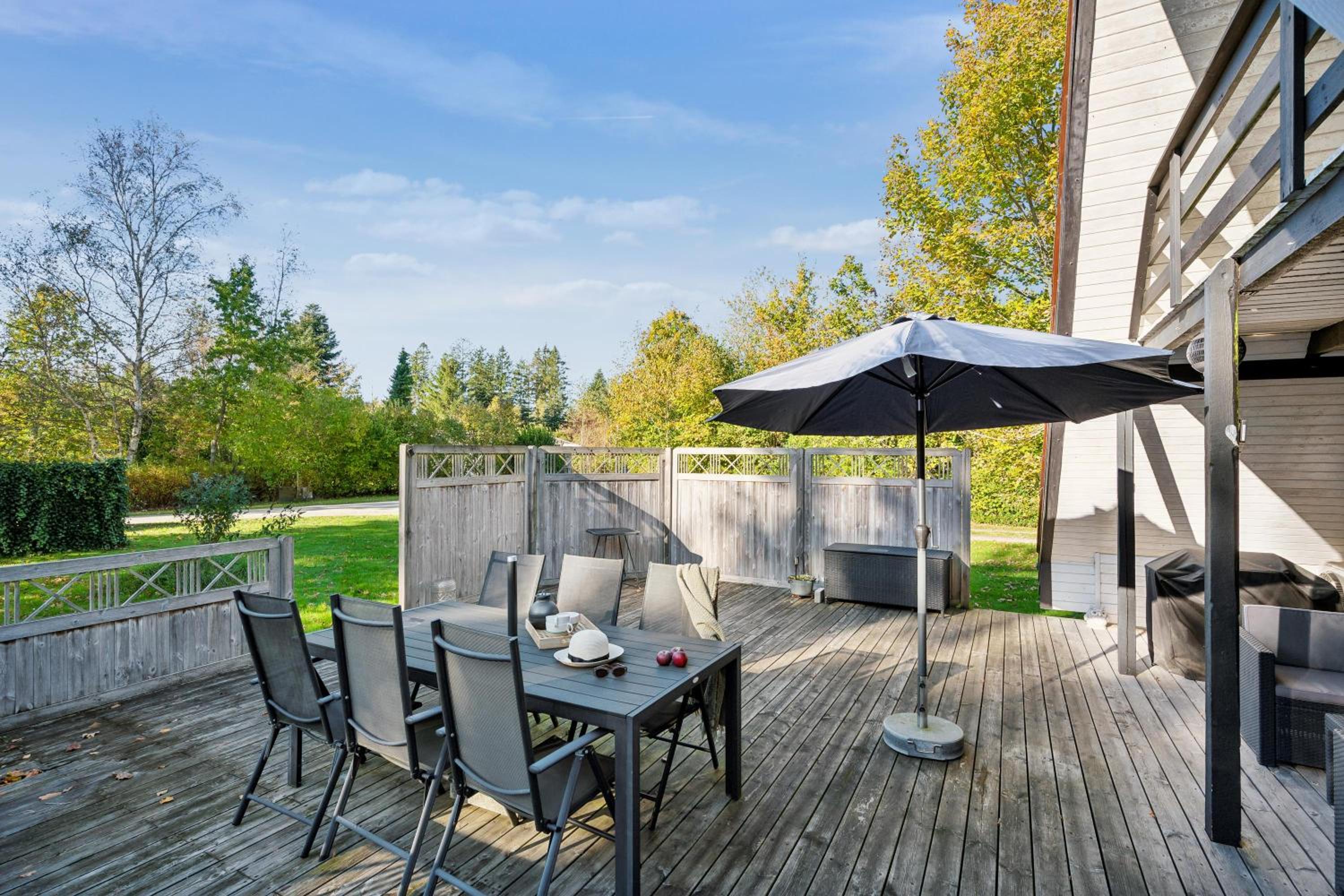 Cosy Two-Level Holiday Home On A Large Natural Plot In Selkær Mølle Surrounded By Forest And Wildlife And Close To Grenaa, Bønnerup Beach And