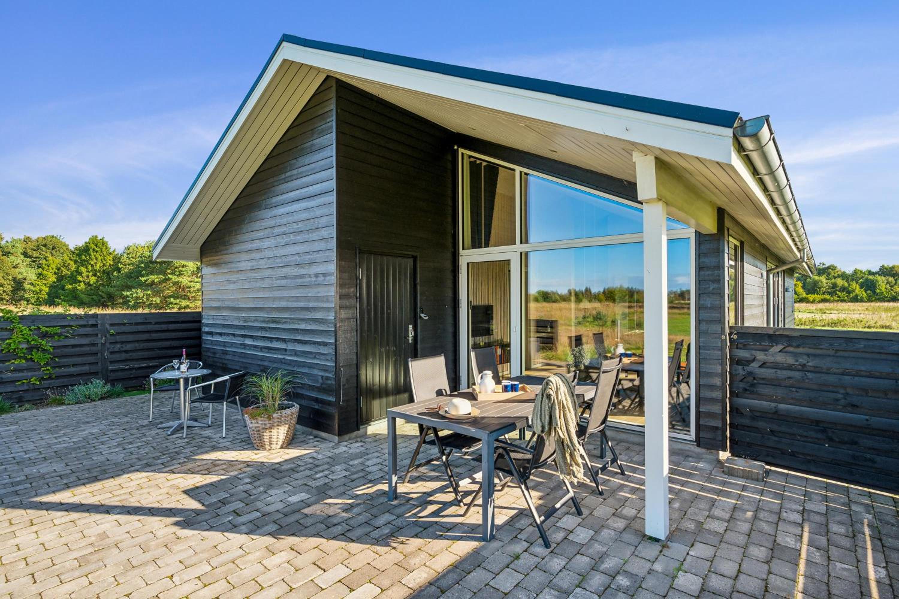 Lyst Og Stilrent Sommerhus Ved Gjerrild Strand
