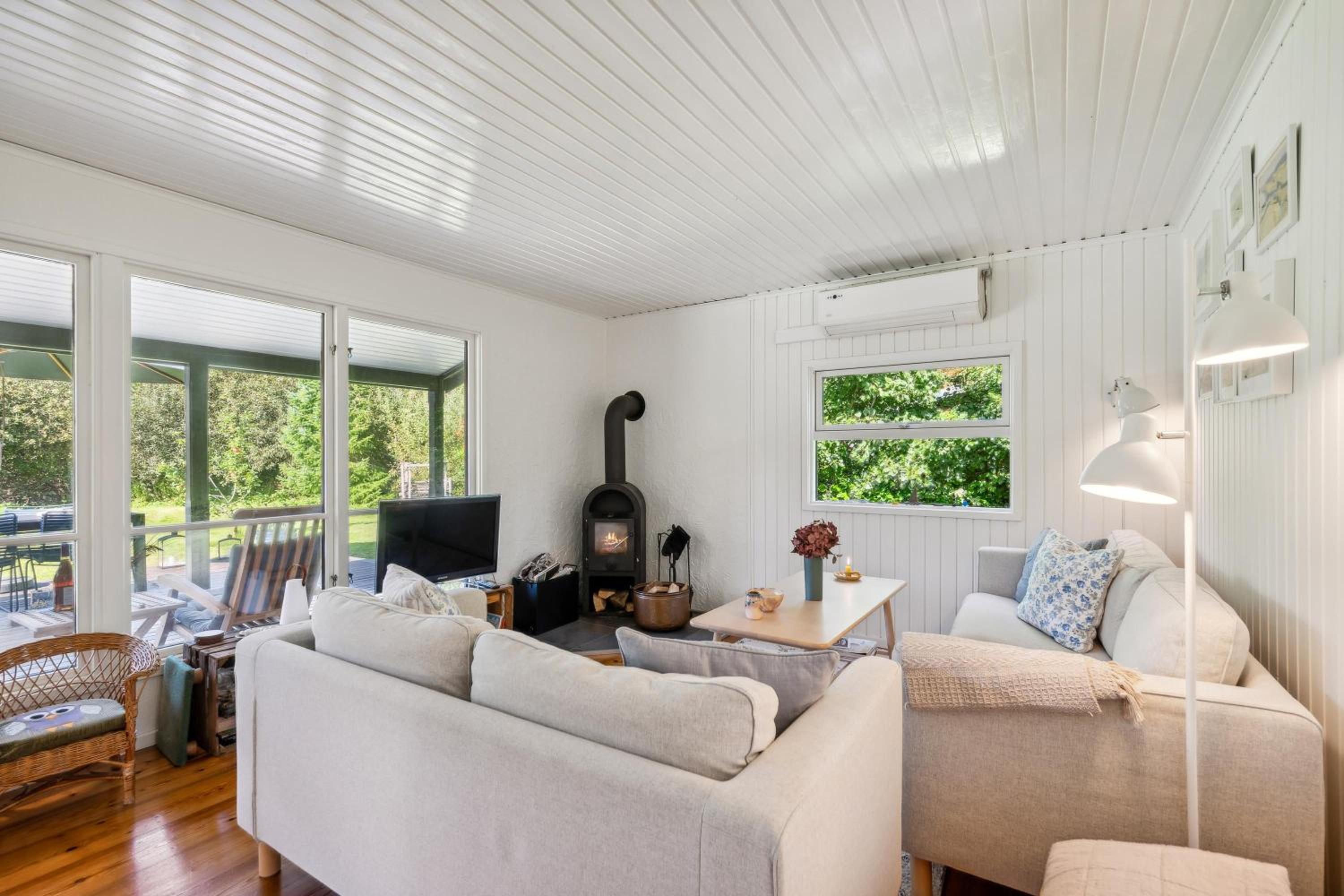 Cosy And Well-Kept Holiday Home With Covered Terrace, Large Garden And Child-Friendly Location Just 250 Metres From The Water And Close To Forest,