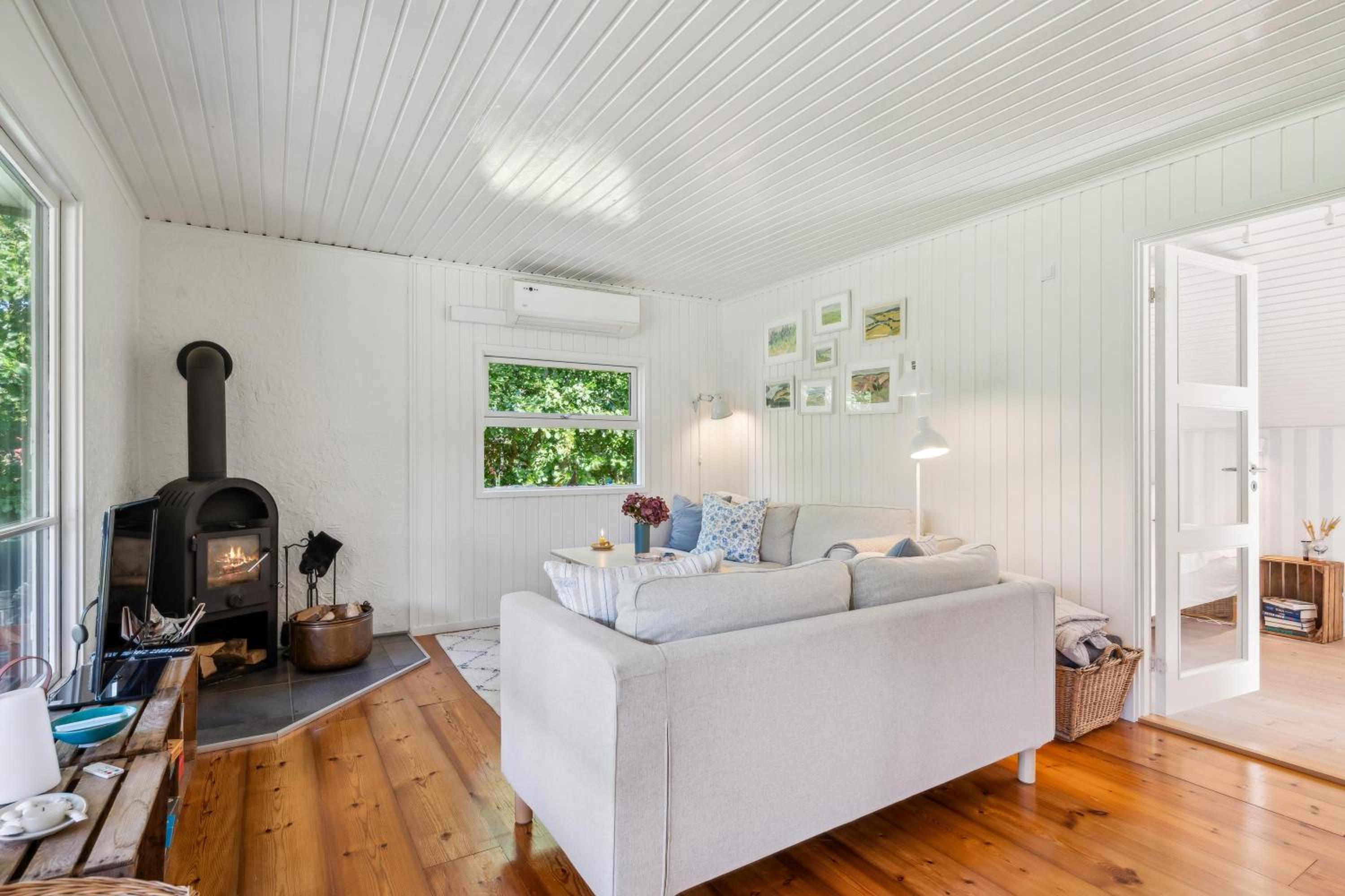 Cosy And Well-Kept Holiday Home With Covered Terrace, Large Garden And Child-Friendly Location Just 250 Metres From The Water And Close To Forest,