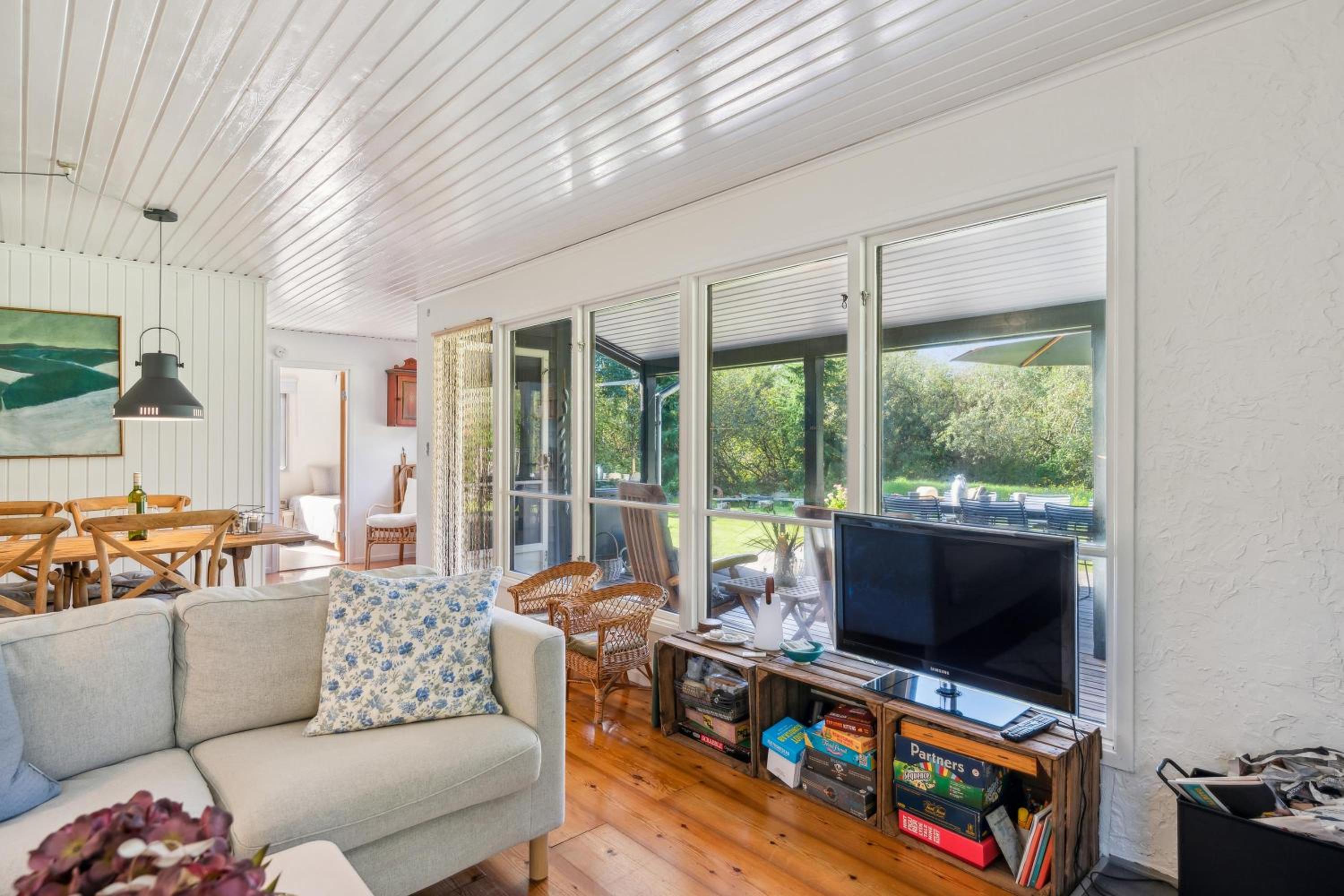 Cosy And Well-Kept Holiday Home With Covered Terrace, Large Garden And Child-Friendly Location Just 250 Metres From The Water And Close To Forest,