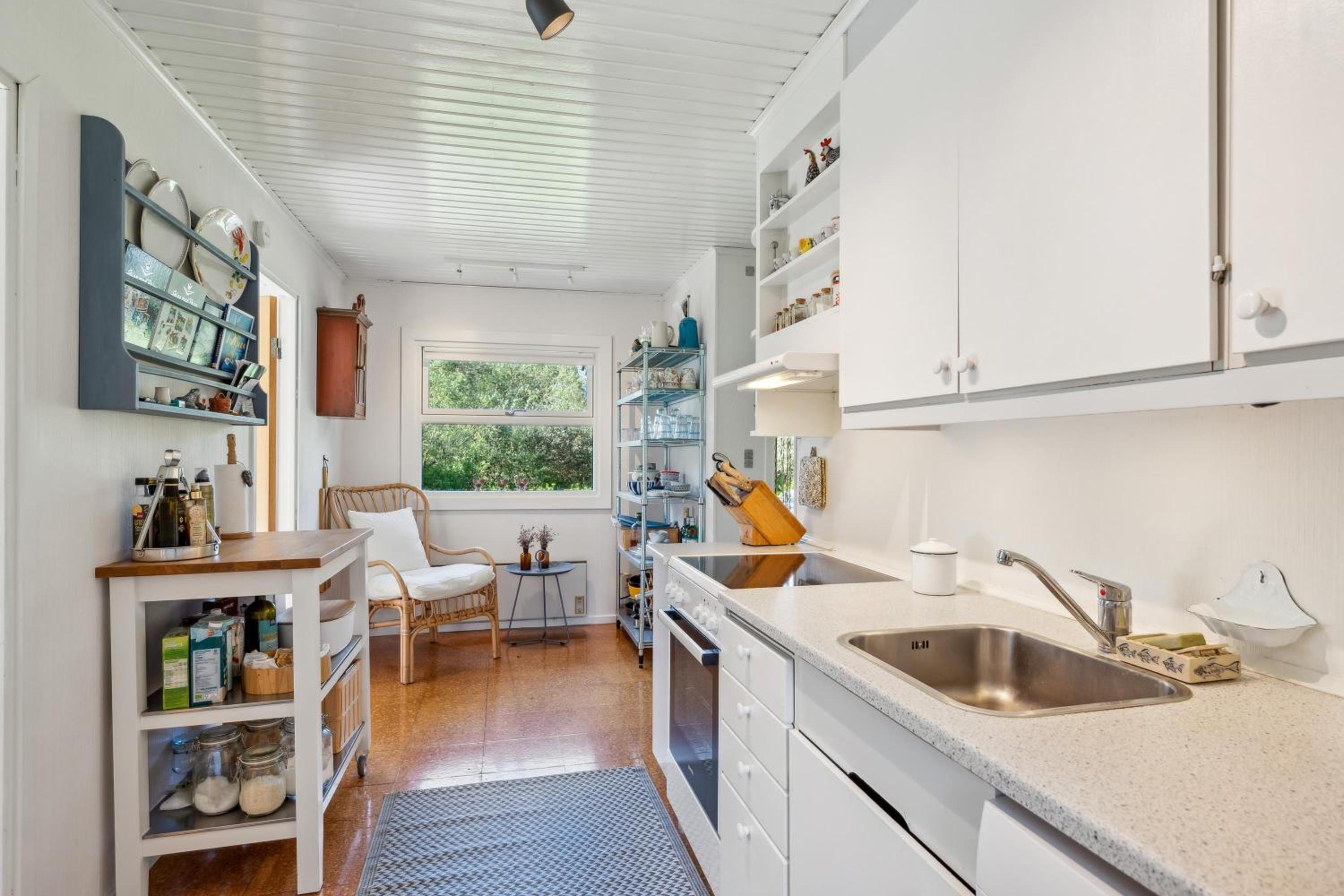 Cosy And Well-Kept Holiday Home With Covered Terrace, Large Garden And Child-Friendly Location Just 250 Metres From The Water And Close To Forest,