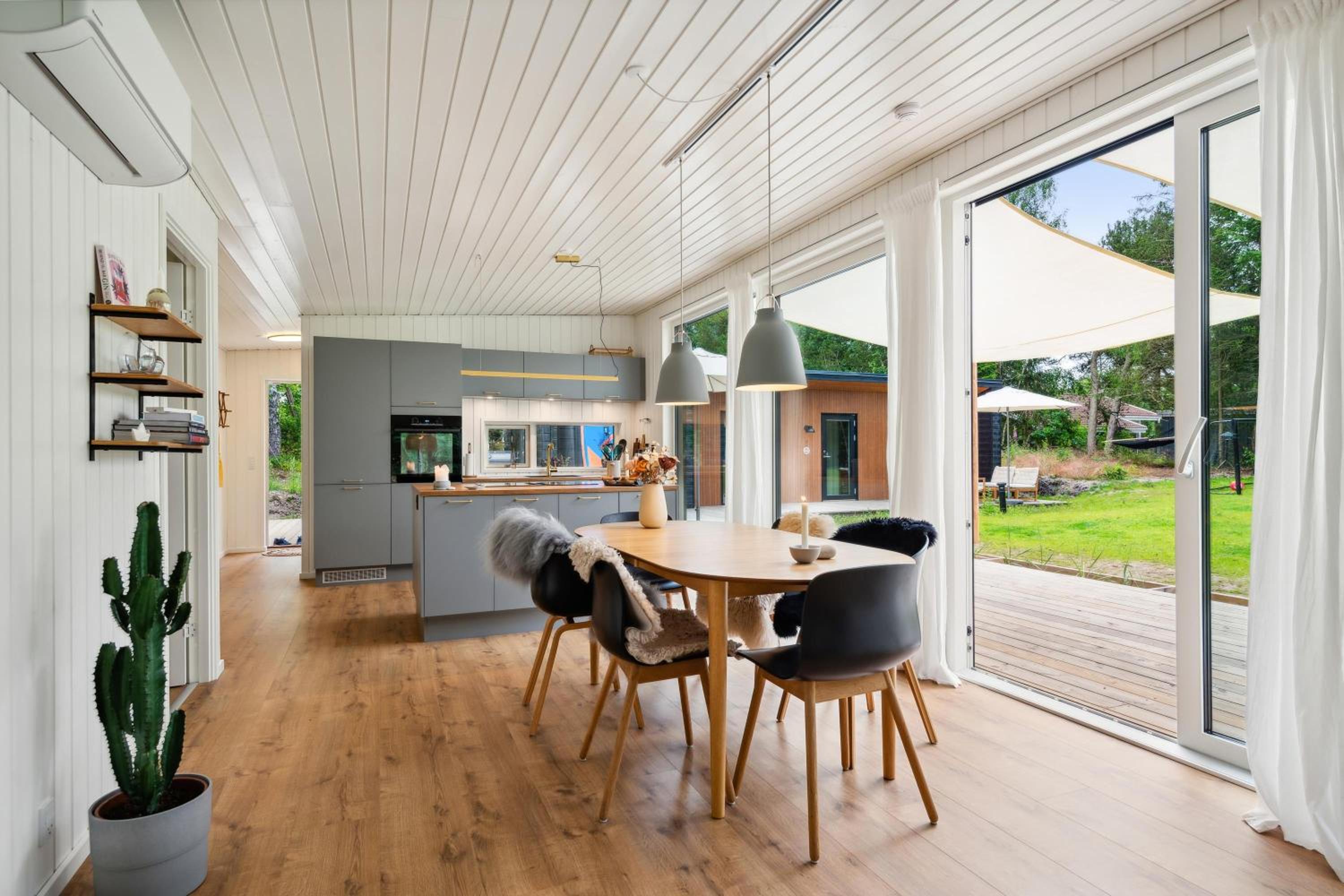 Beautiful Newly Built House By Boeslum Beach