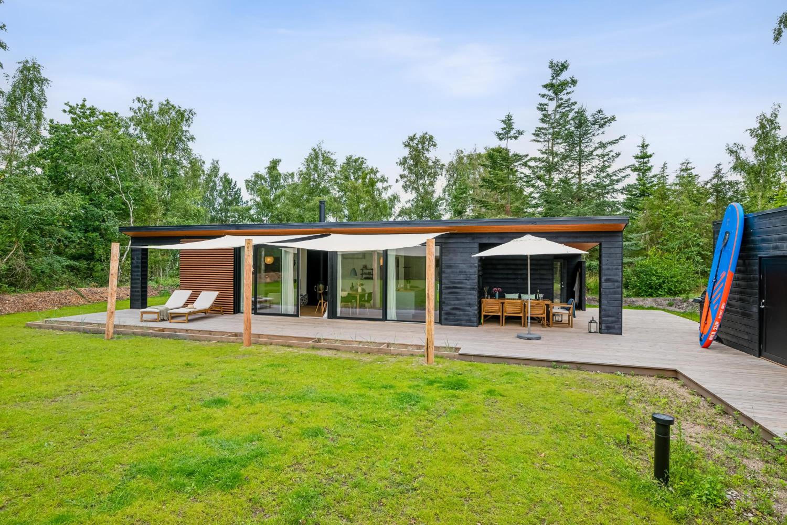 Beautiful Newly Built House By Boeslum Beach