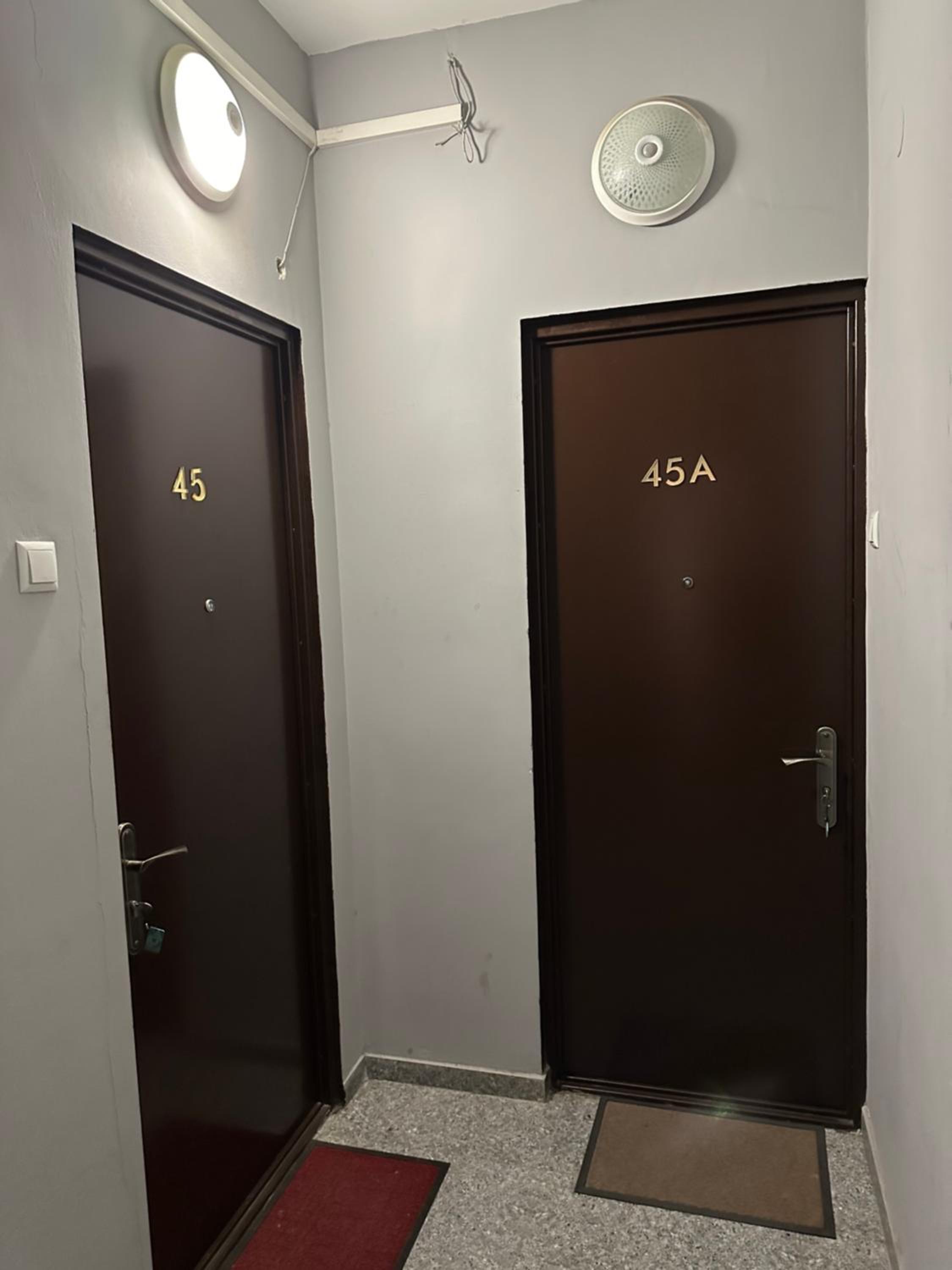 Two apartments side by side view 5