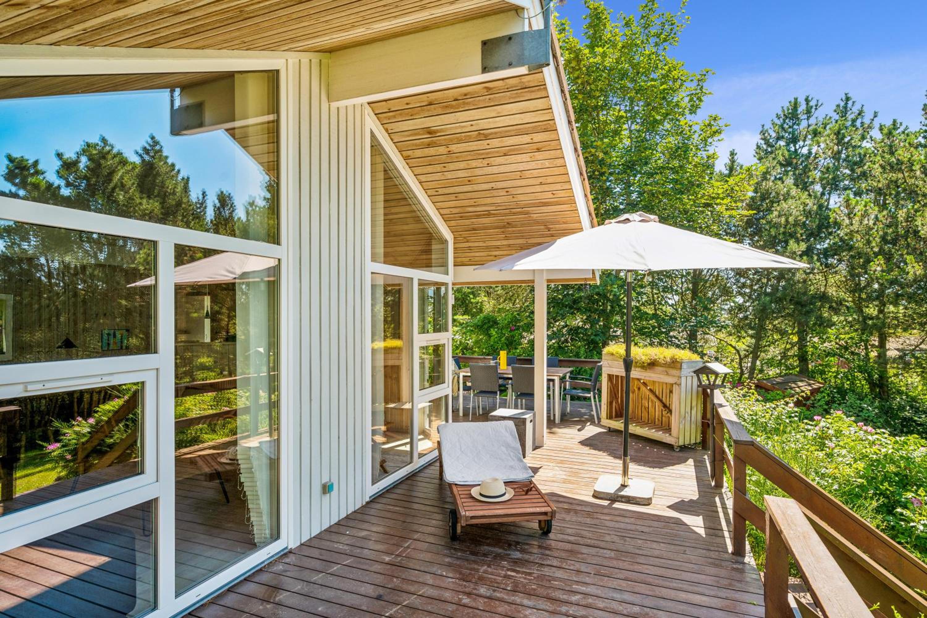 Lovely Holiday Home On An Elevated Natural Plot With Large Terraces, Spa, Sauna And A Hot Tub Close To Forest, Beach And Ebeltofts Charming