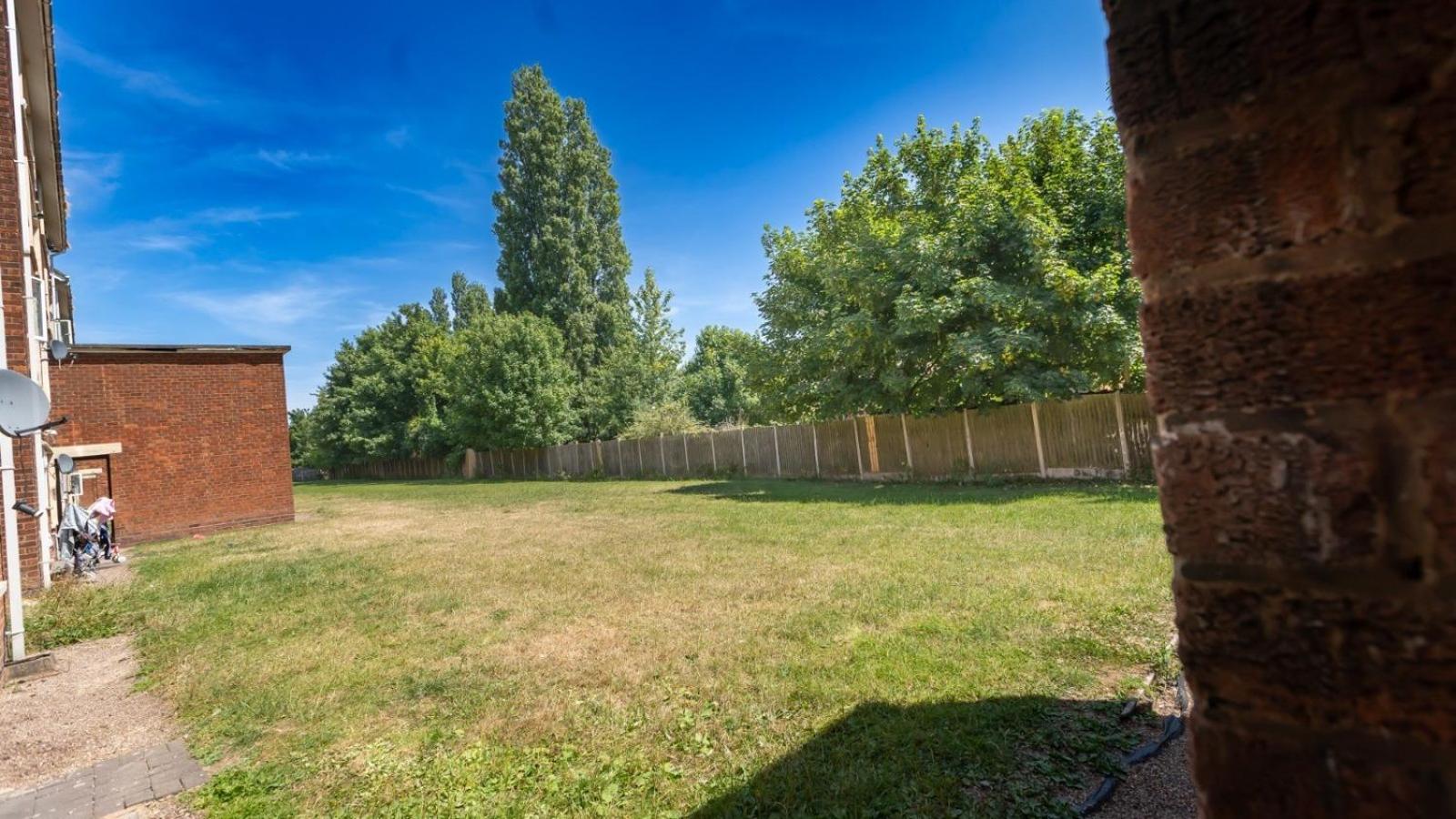 3 Bedroom Peaceful Flat view 2
