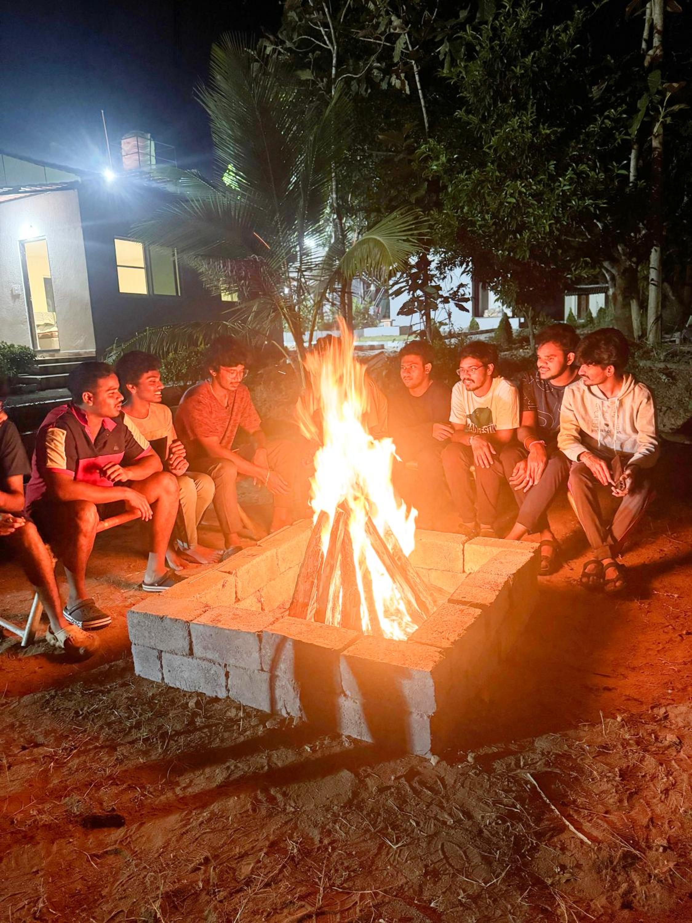 Hangout Hills Resorts