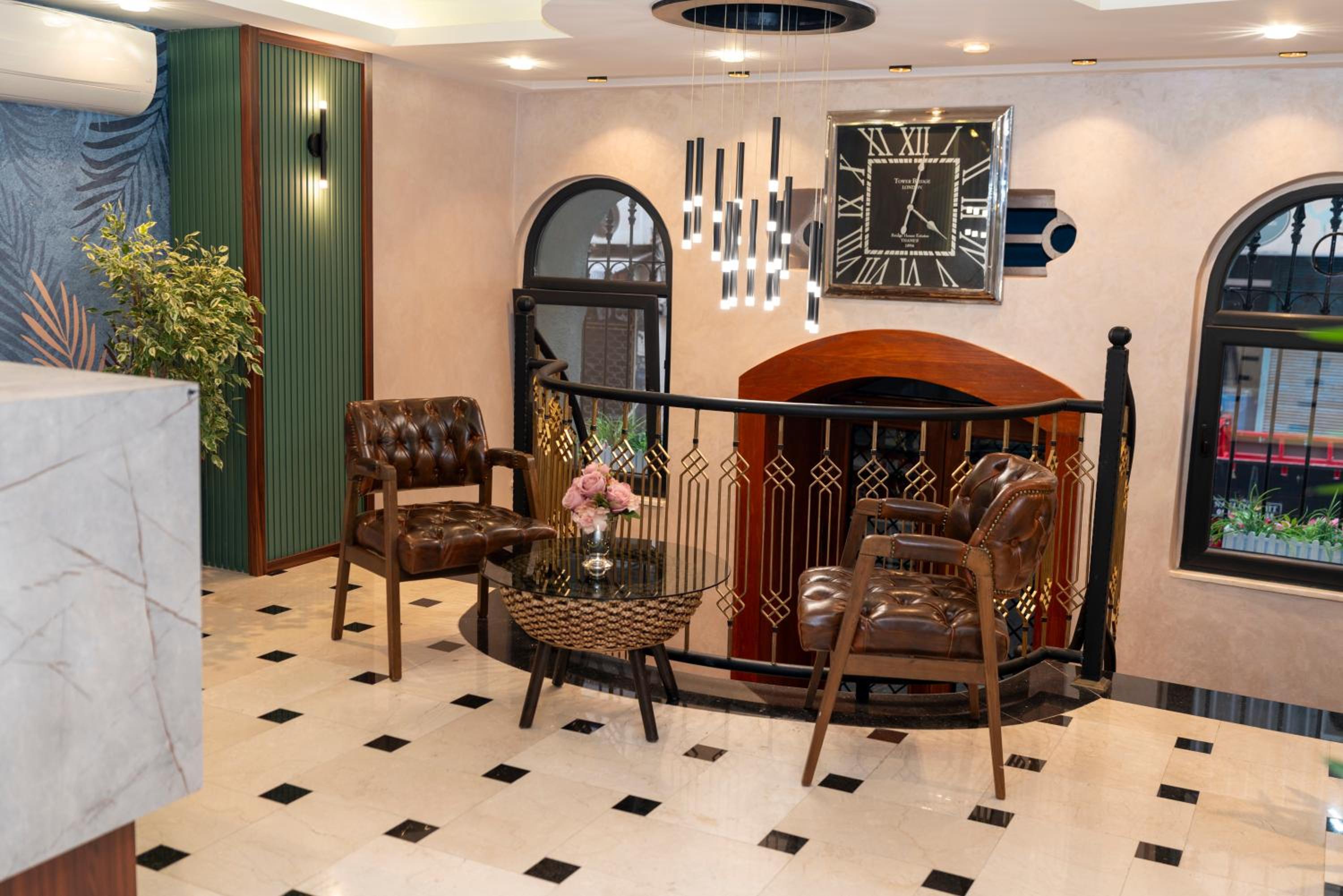 THE MUA LUXURY HOMEs
