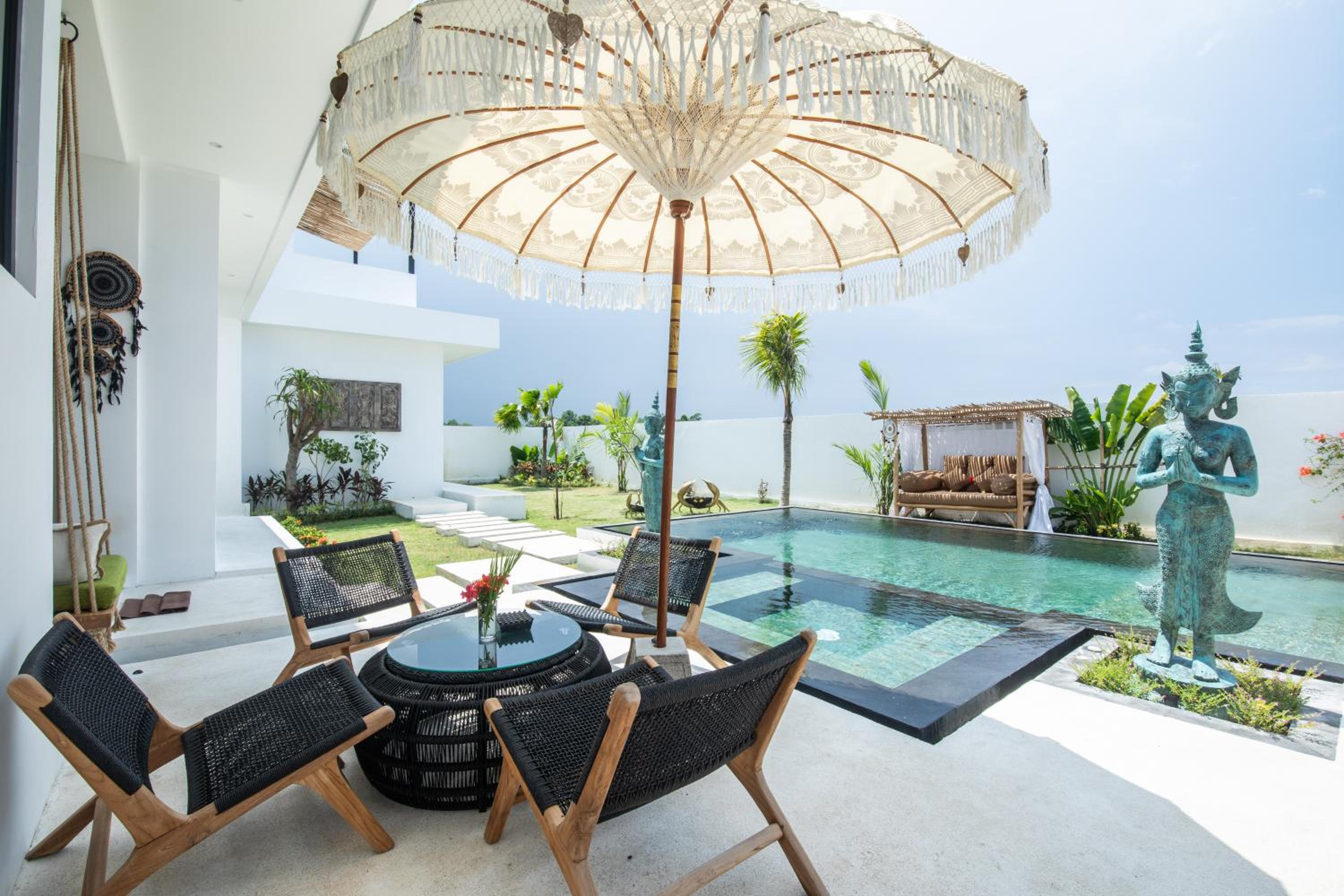 Kamalie Bali Serenity Private Villa Rice Fields ,Ocean ,Pool, jacuzzi,Rooftop and Staff view 5