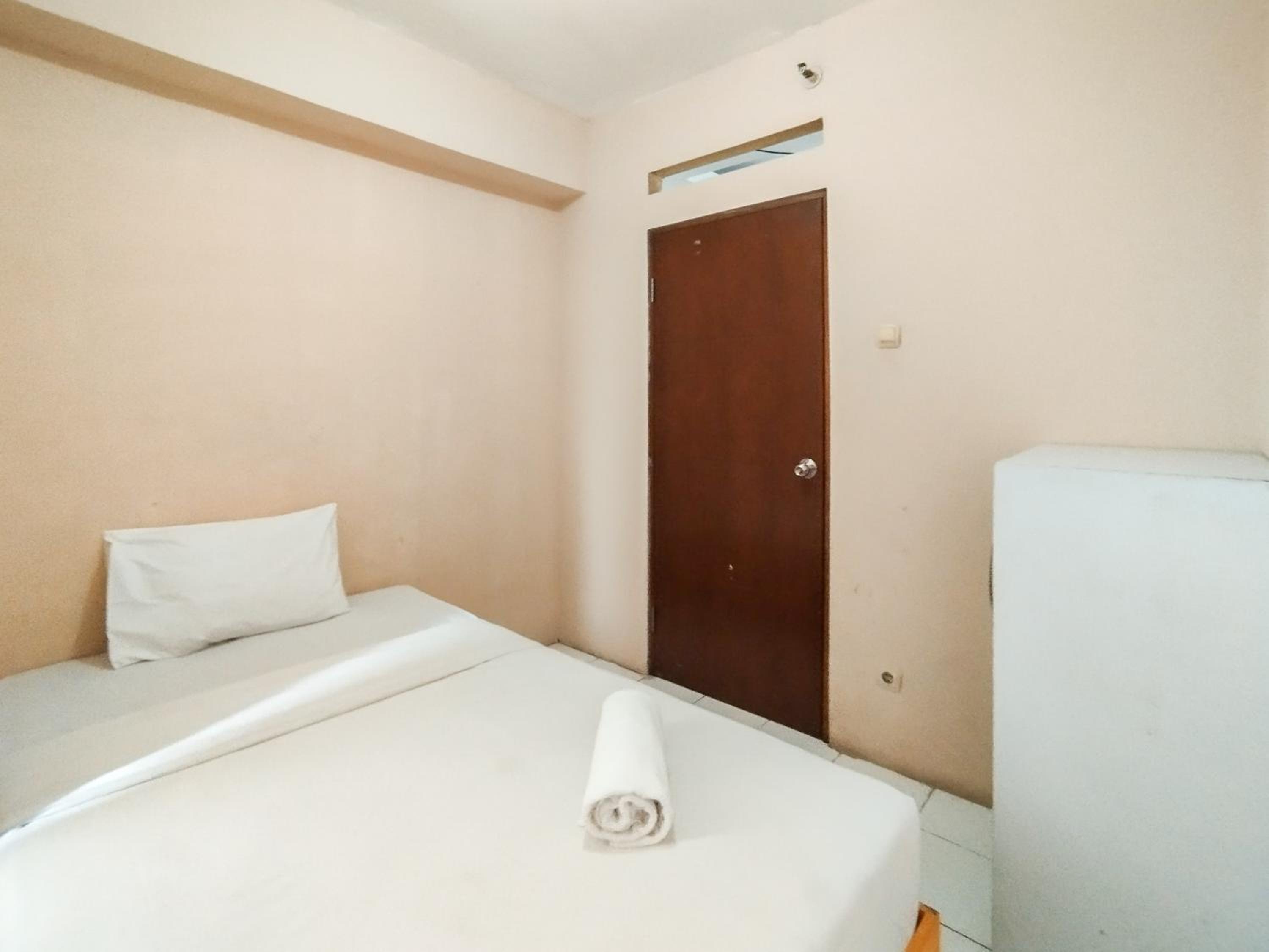 Minimalist 3BR Gateway Ahmad Yani Cicadas Apartment By Travelio, Bandung - 17