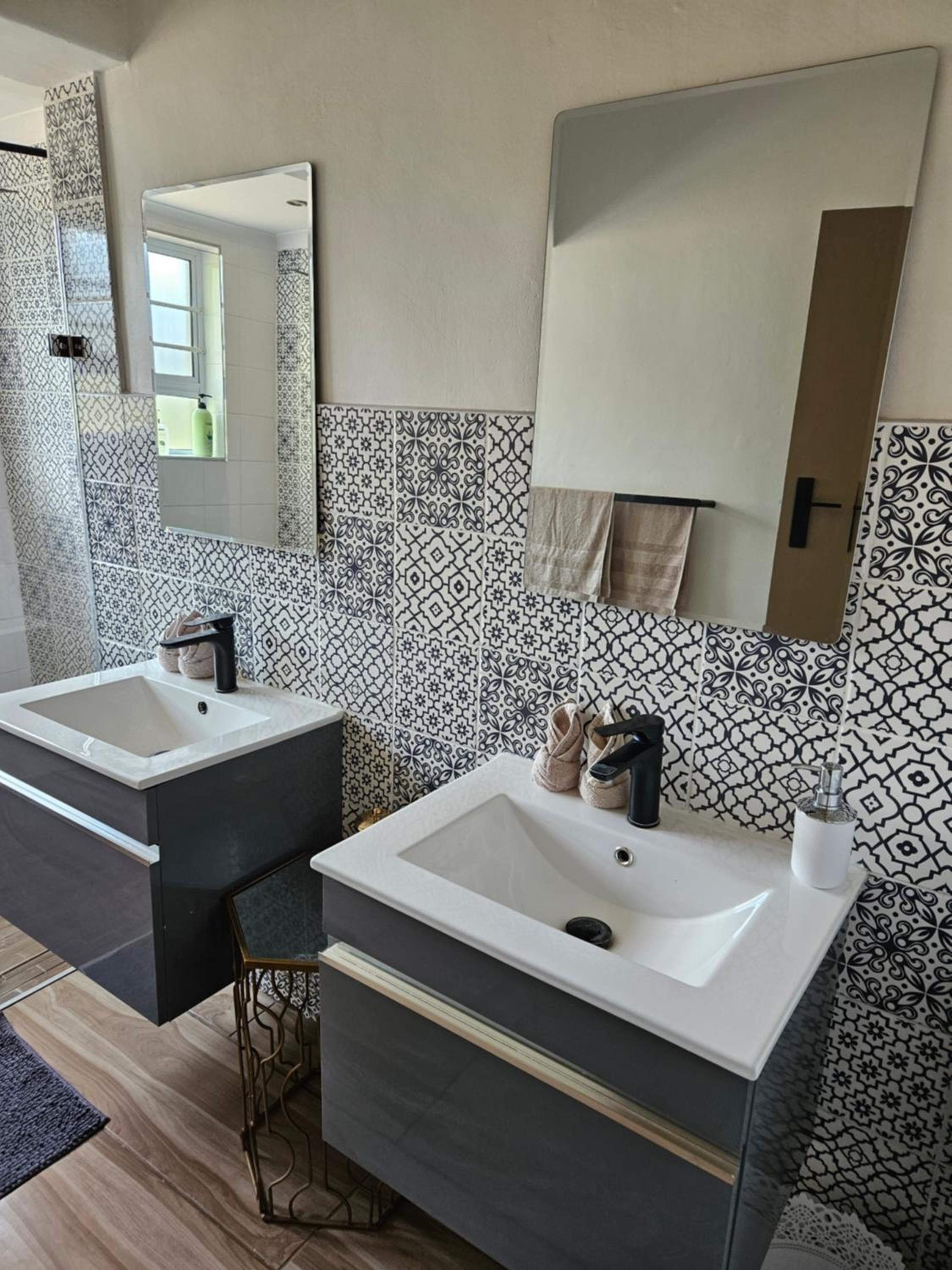 Franschhoek Farm Cottages view 3