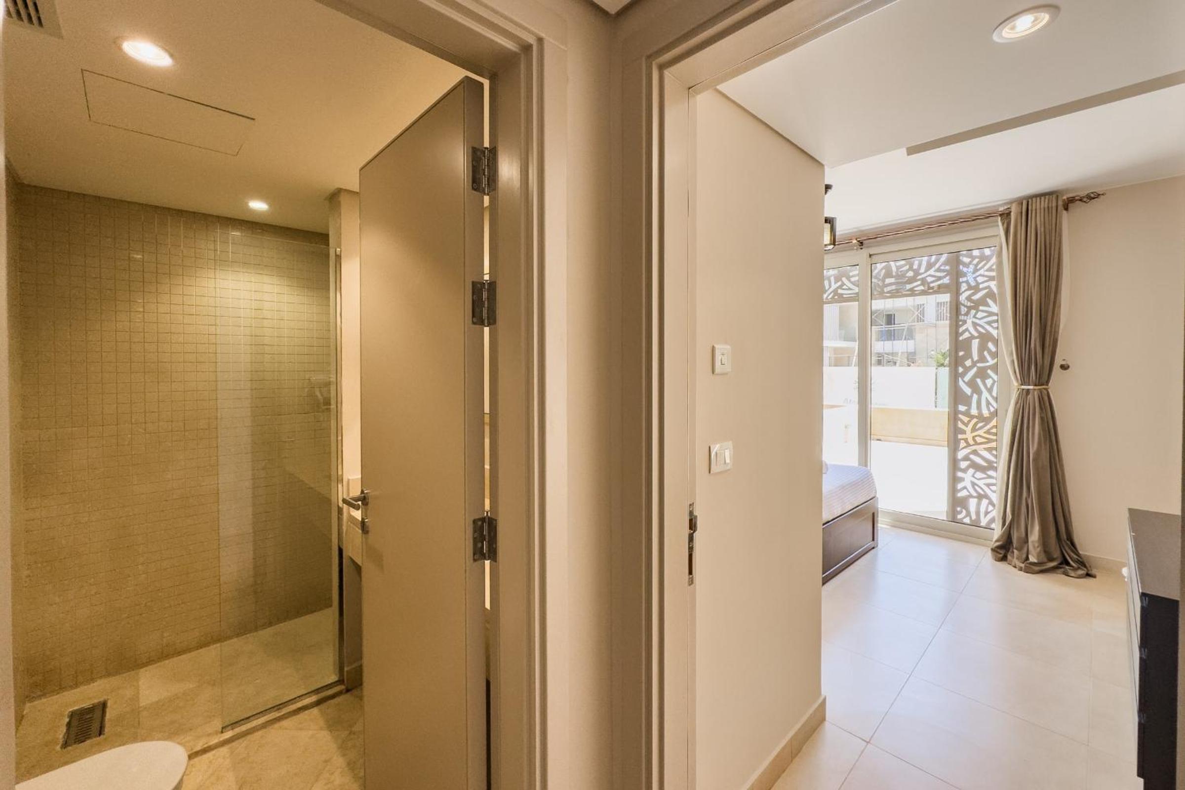 Staggering & Soothing 2 BDR w Pool View Free Pool & Beach Access view 4
