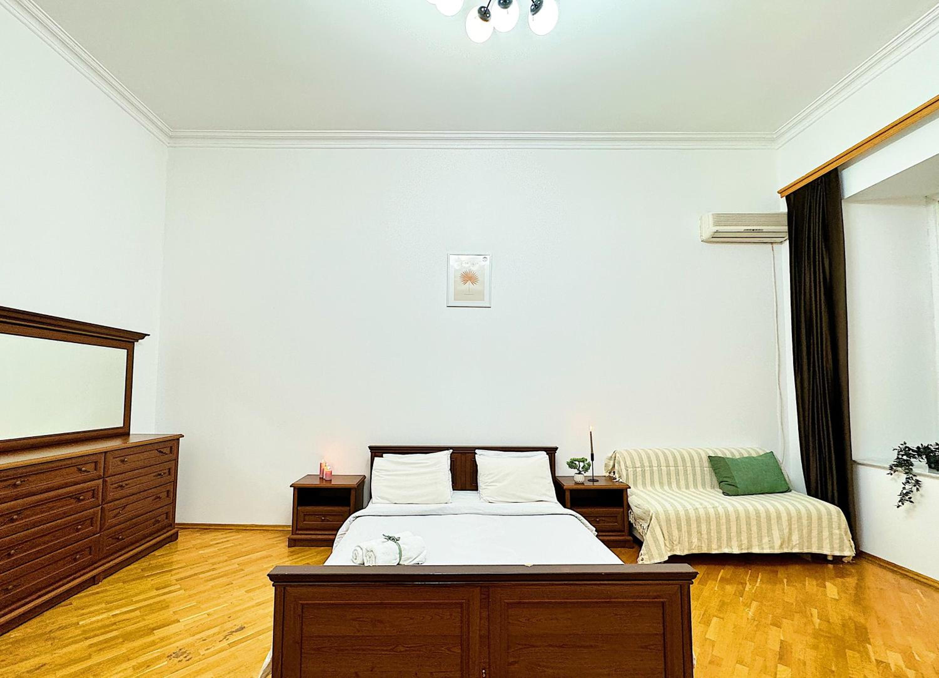 Cozy City Center Apartment