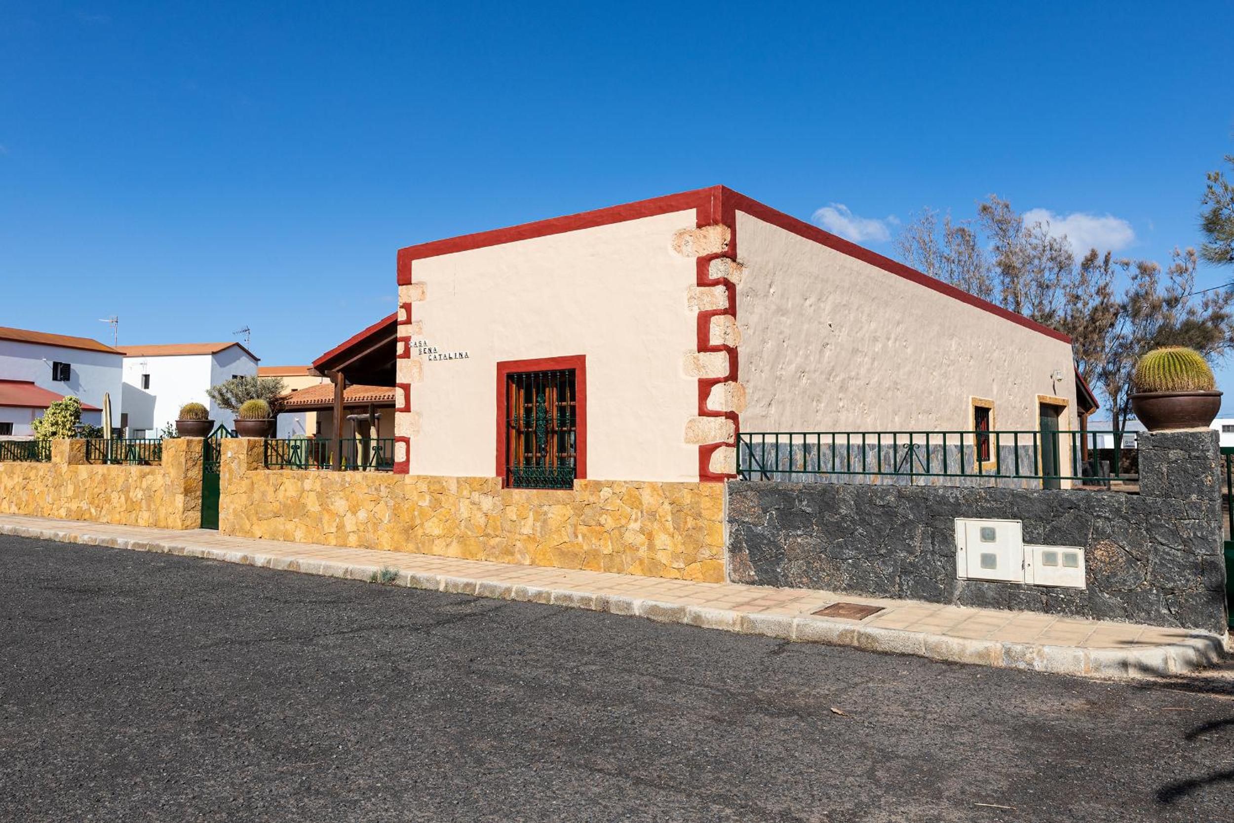 Casa Seña Catalina, antigua casa típica canaria