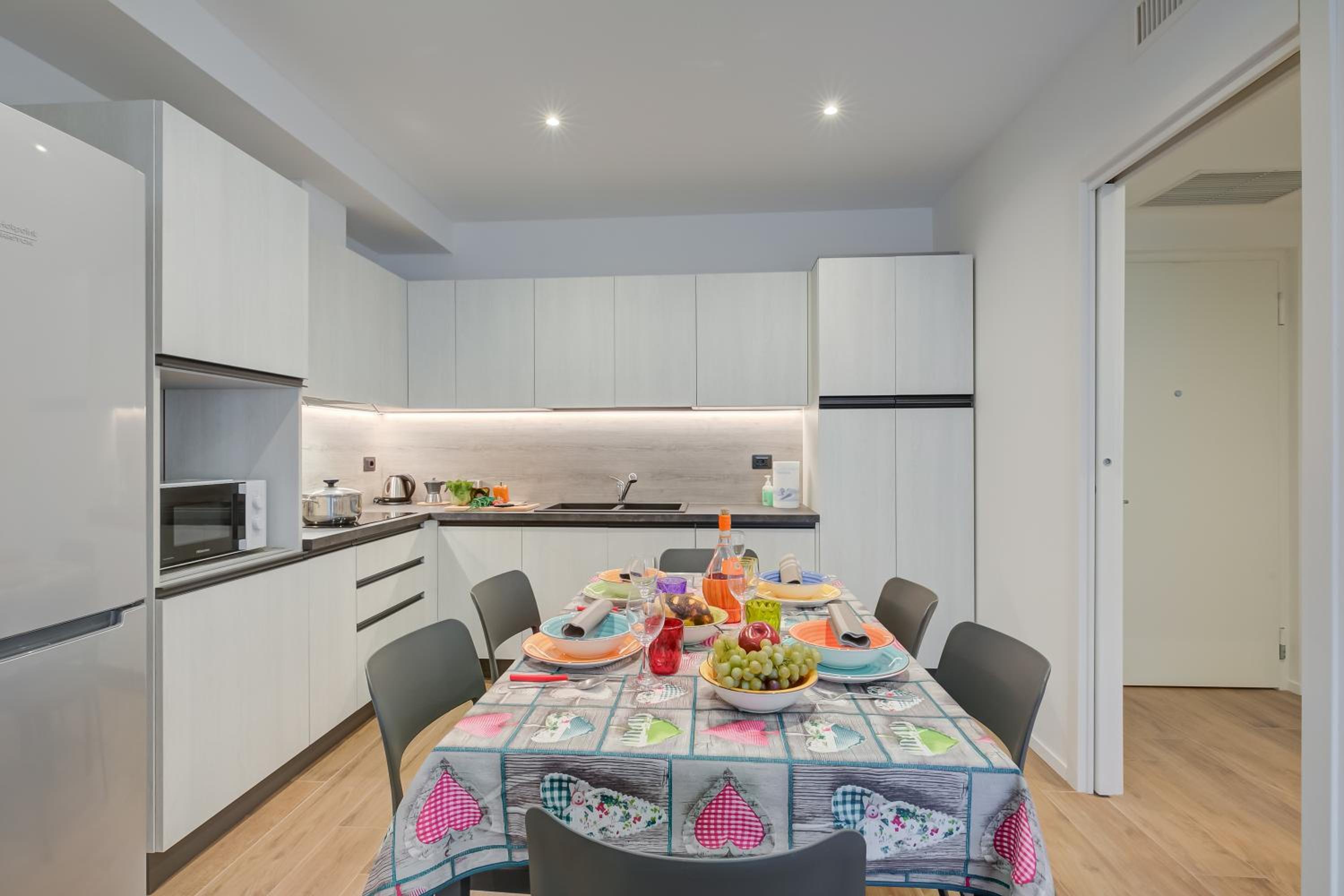 La Dolce Vita Clima House - Happy Rentals view 3