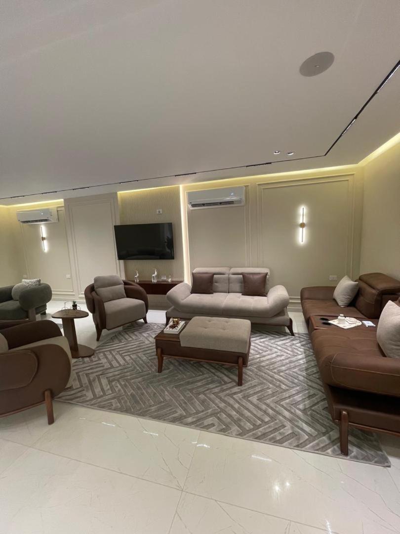 EGD-Ab-13 a 3 bedroom property in Nasr city