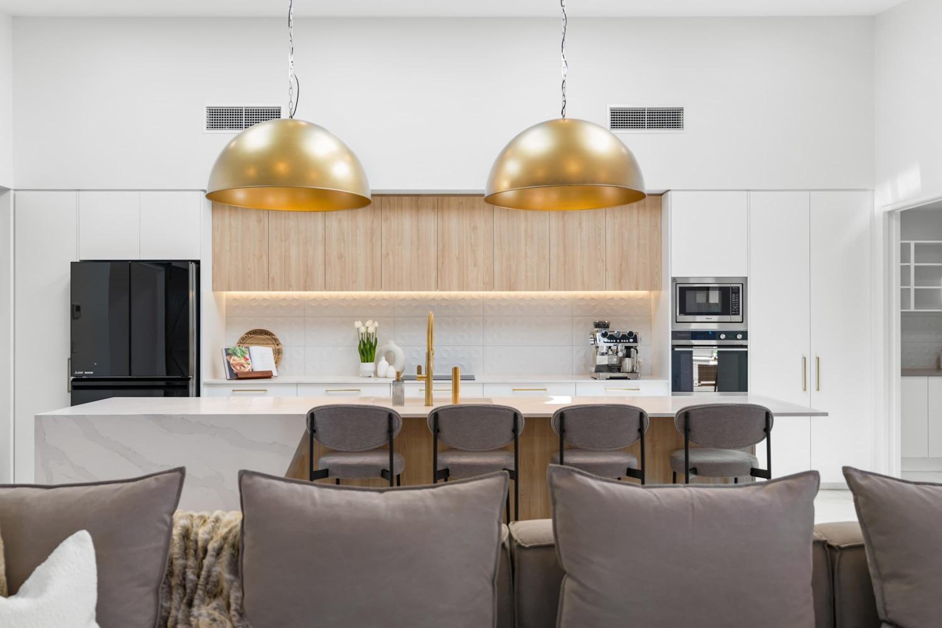 5-bed Luxury Living at it's finest that sleeps 10 view 5