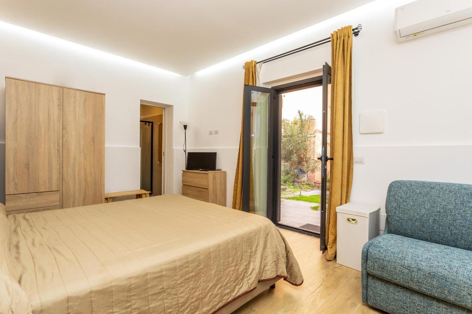 hotel room