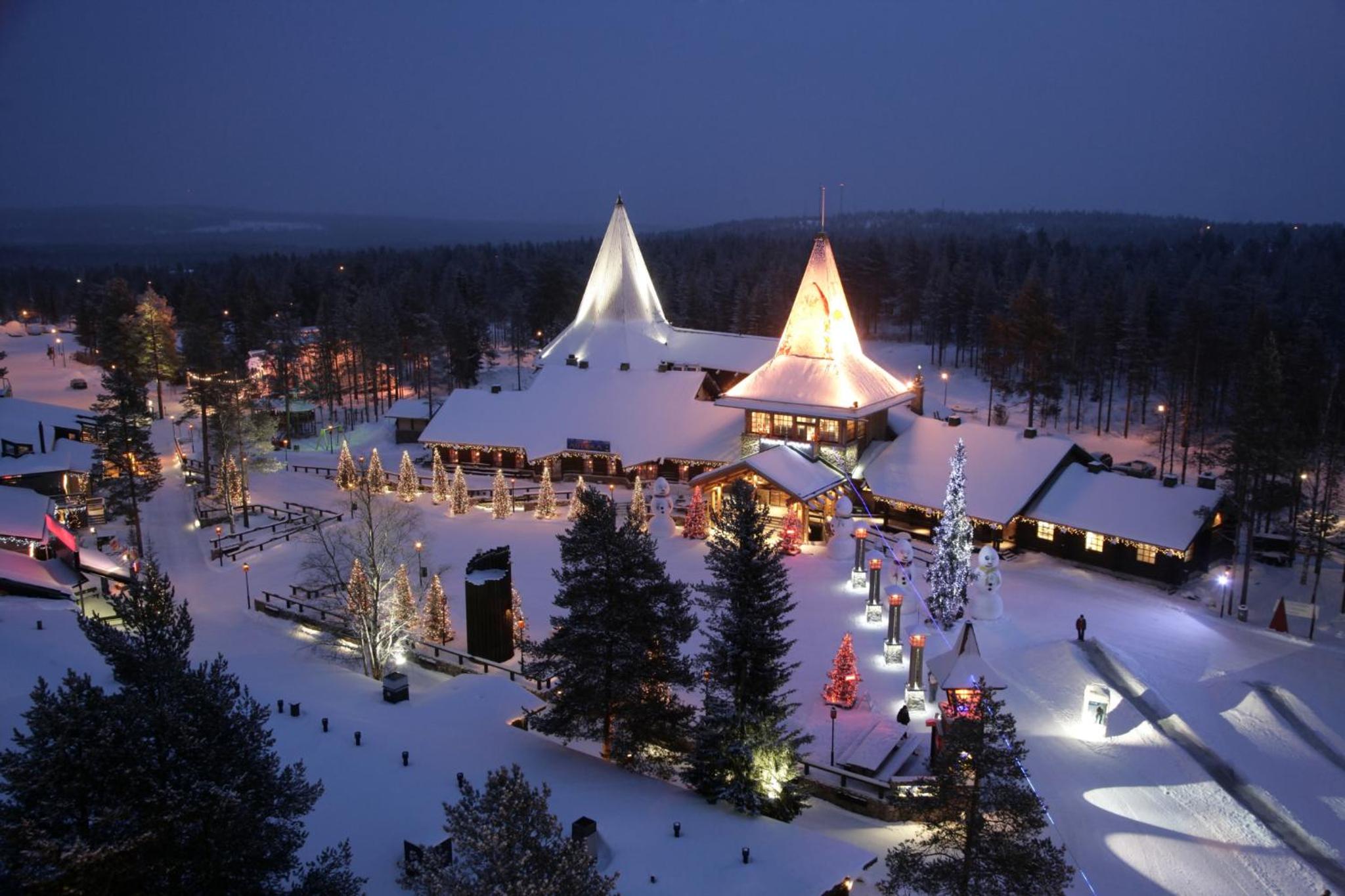 santa village retrobox