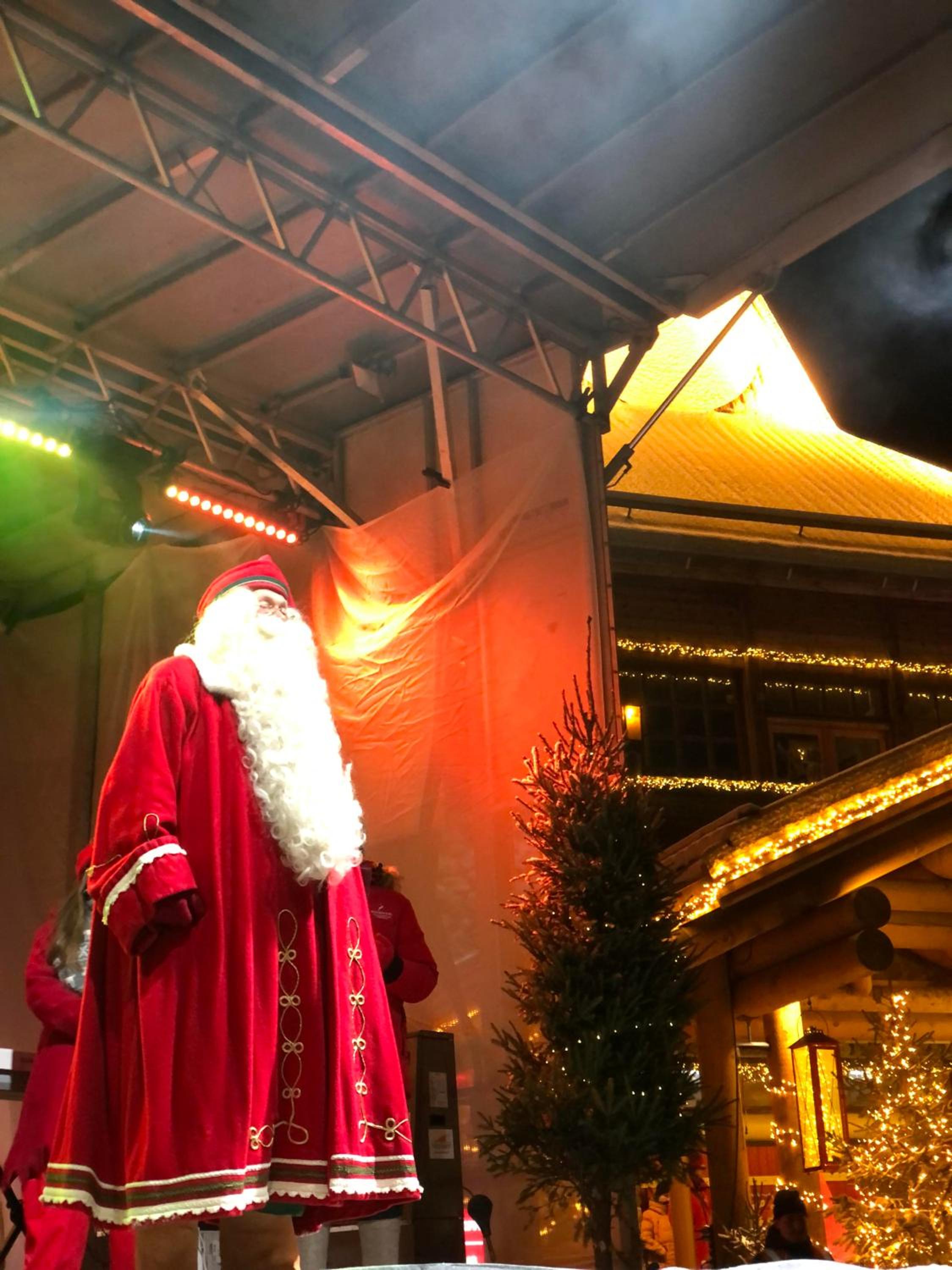 santa village retrobox