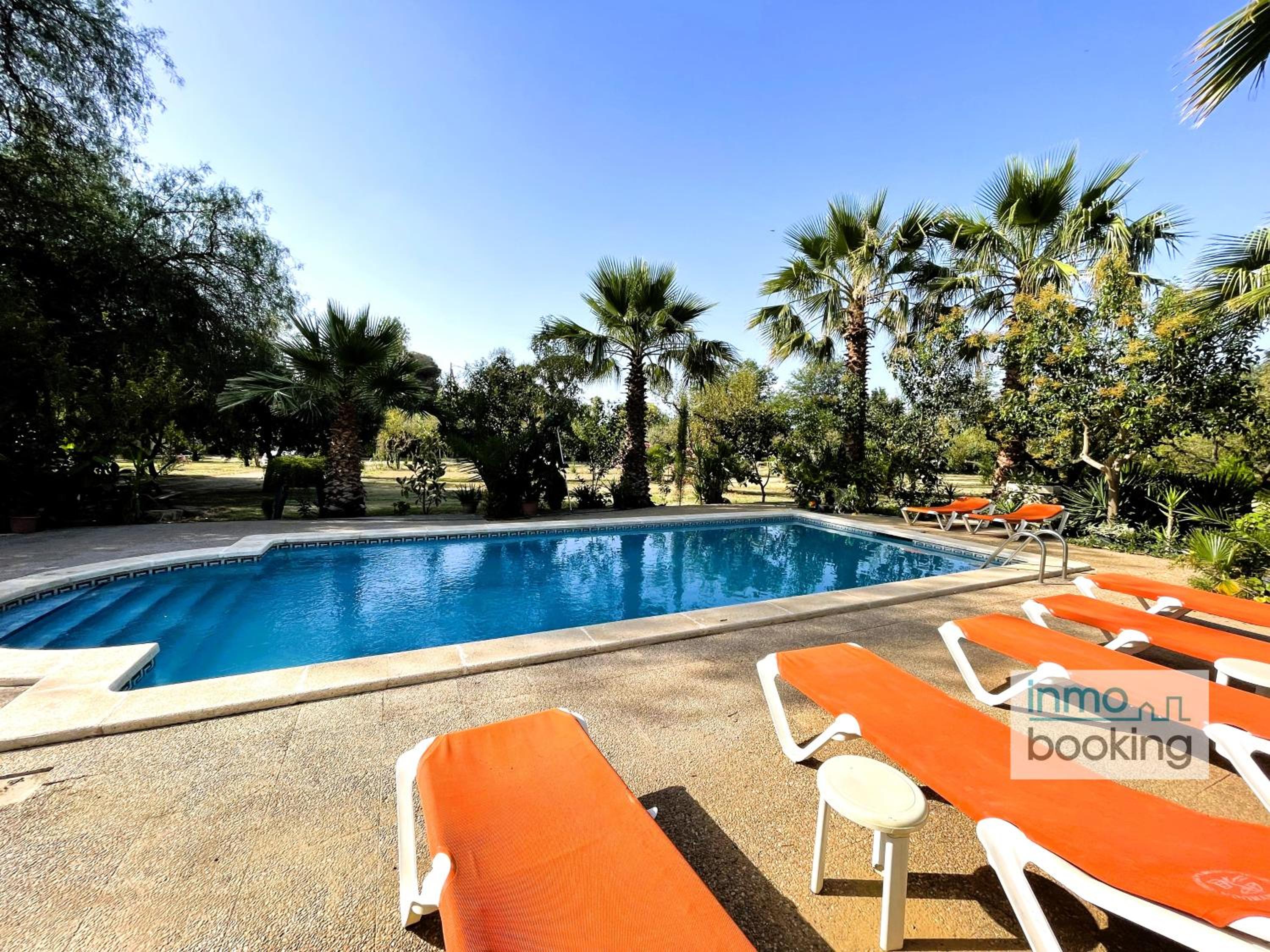 Villa Mediterrania, con piscina y barbacoa