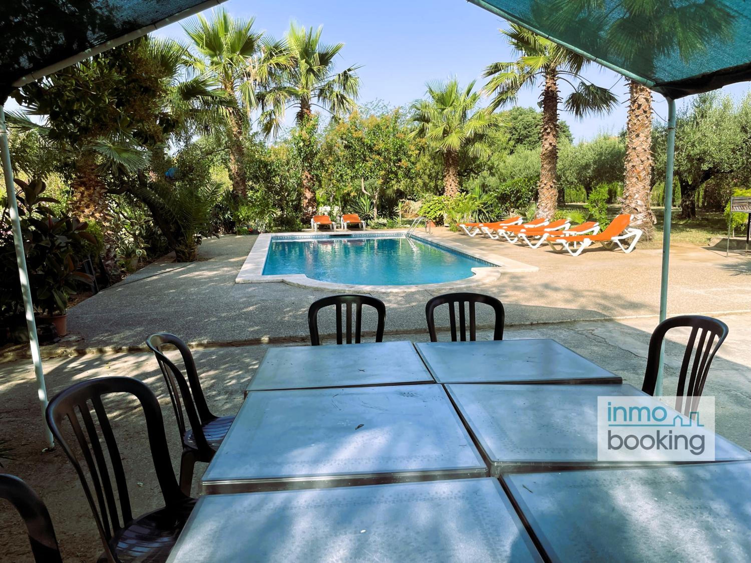 Villa Mediterrania, con piscina y barbacoa