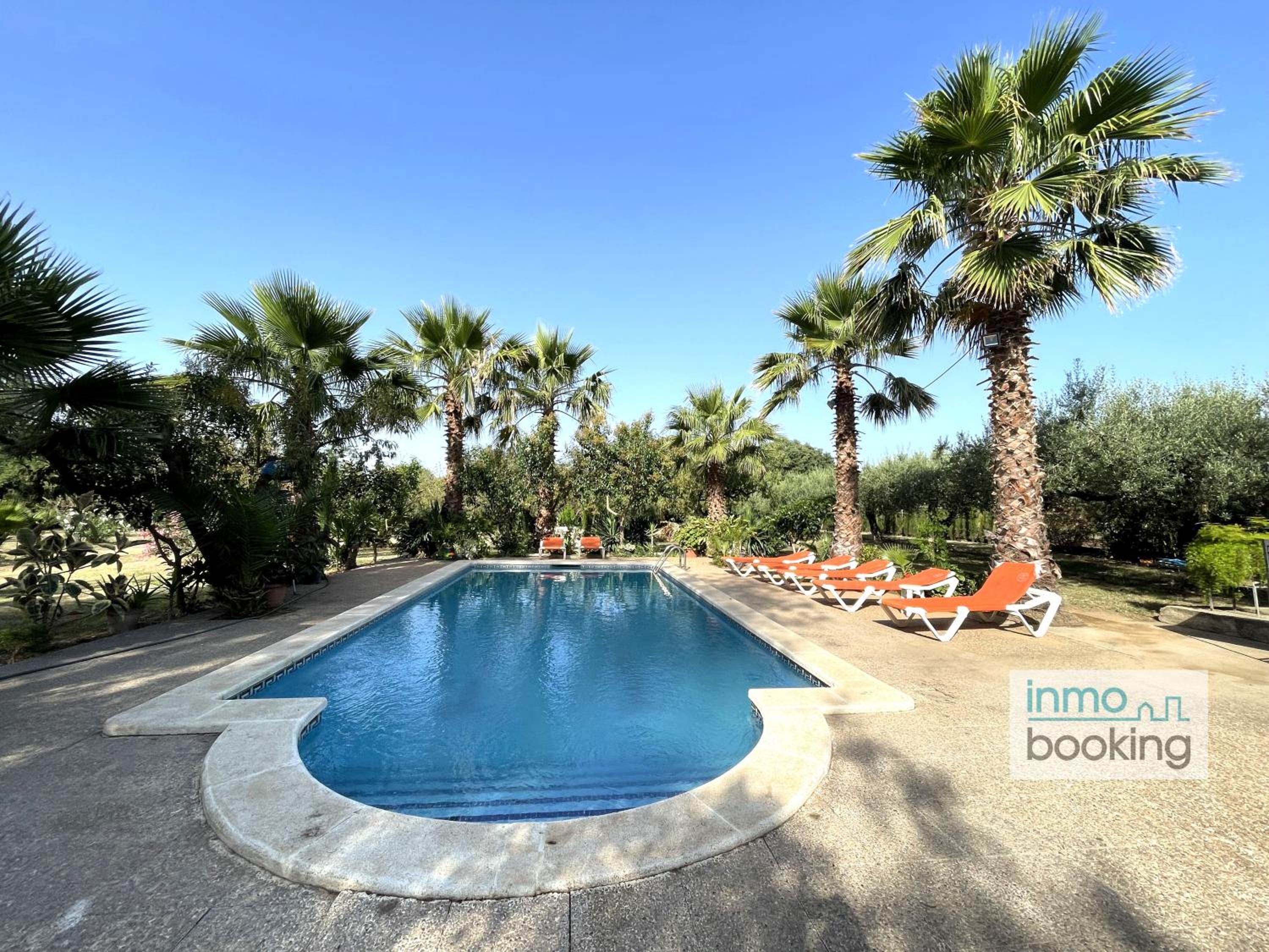 Villa Mediterrania, con piscina y barbacoa