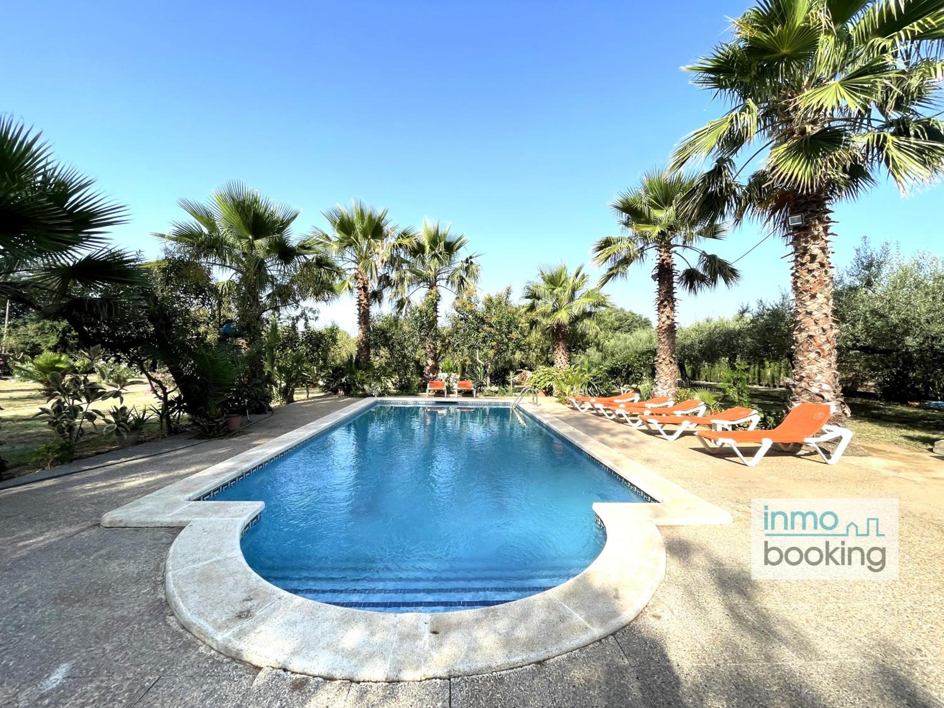 Villa Mediterrania, con piscina y barbacoa