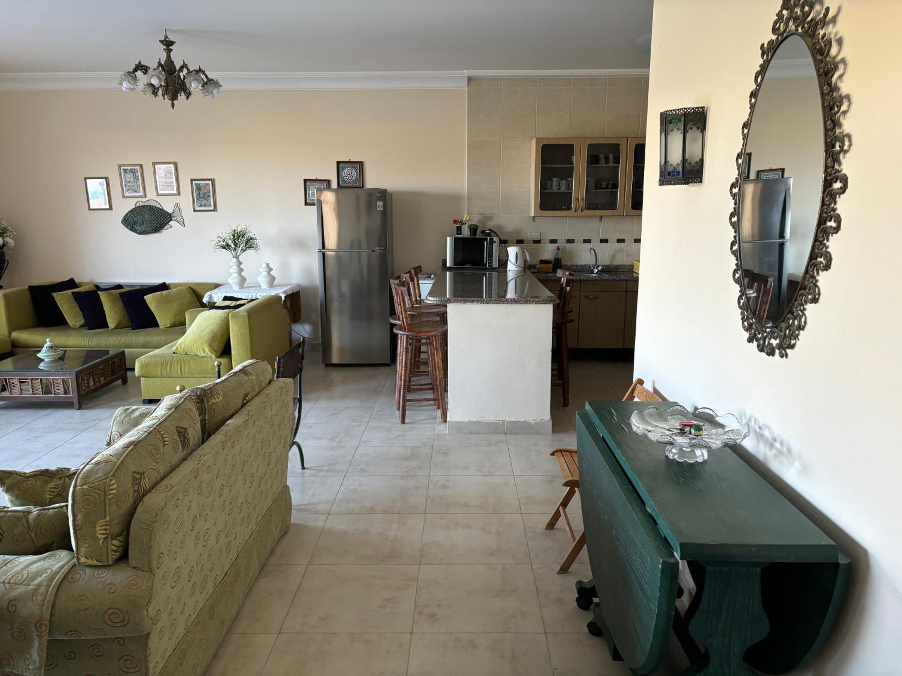 Penthouse in La Vista Bay view 4