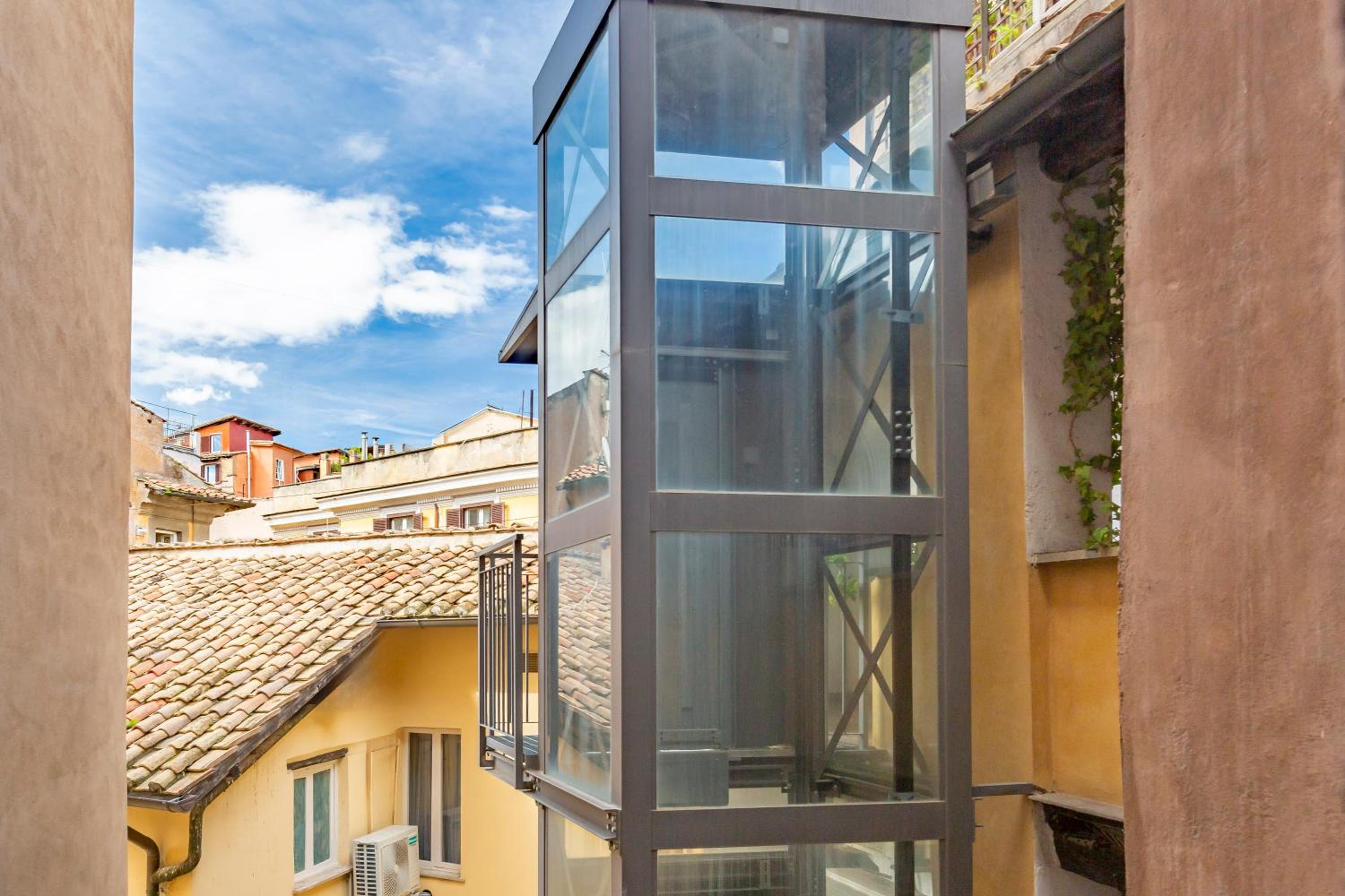 Trastevere Petite Escape