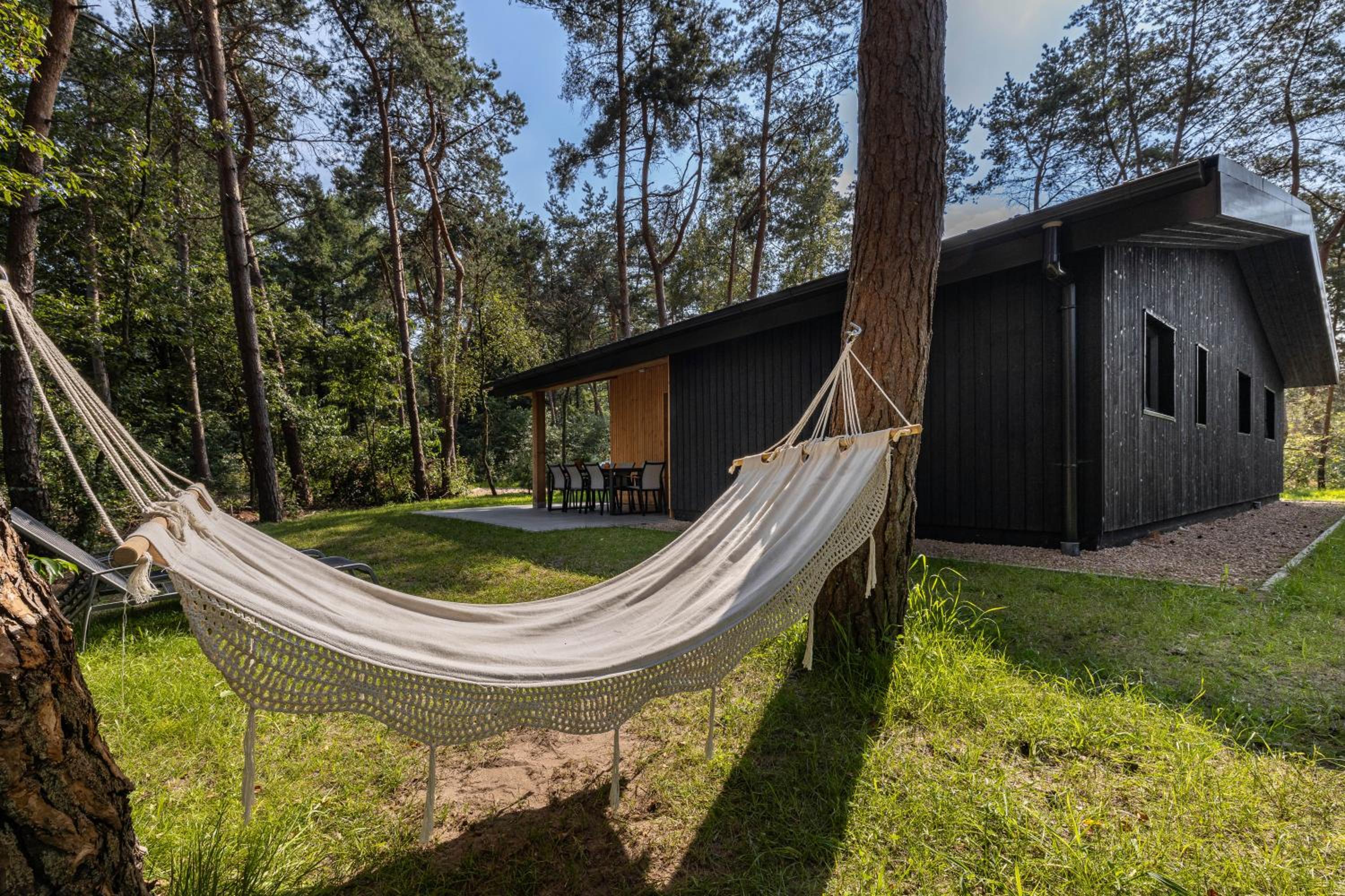 Luxe familiehuis in parkbos view 2