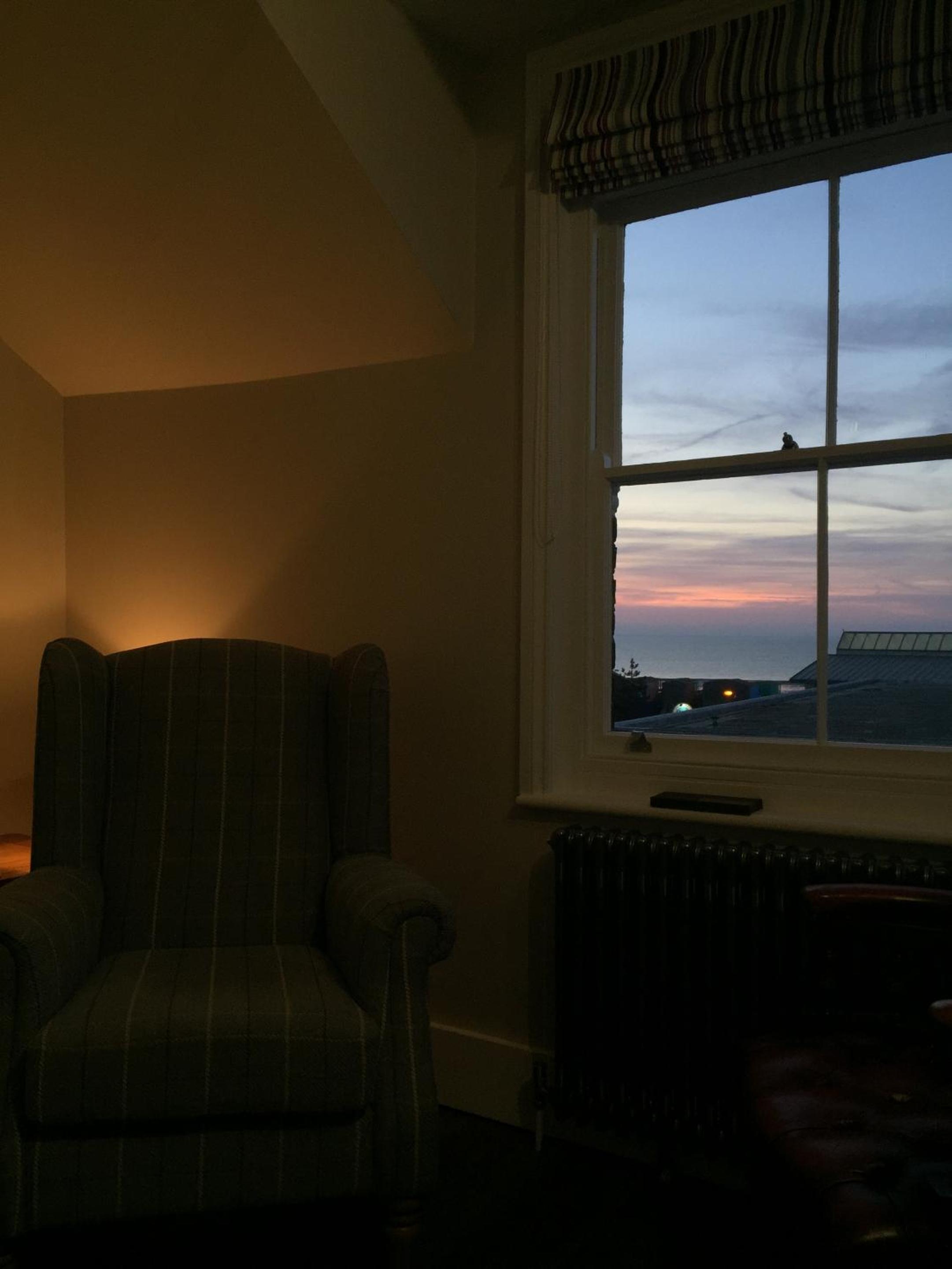 The Seaview Snug view 2