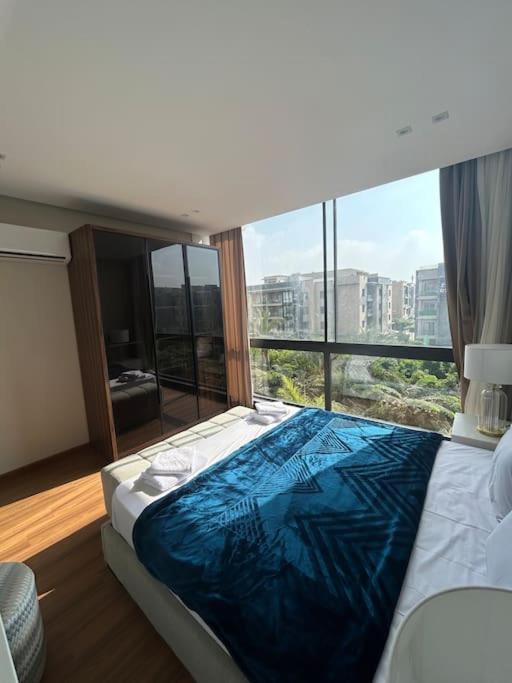 Zen stays Sunny 2BR Lakeview