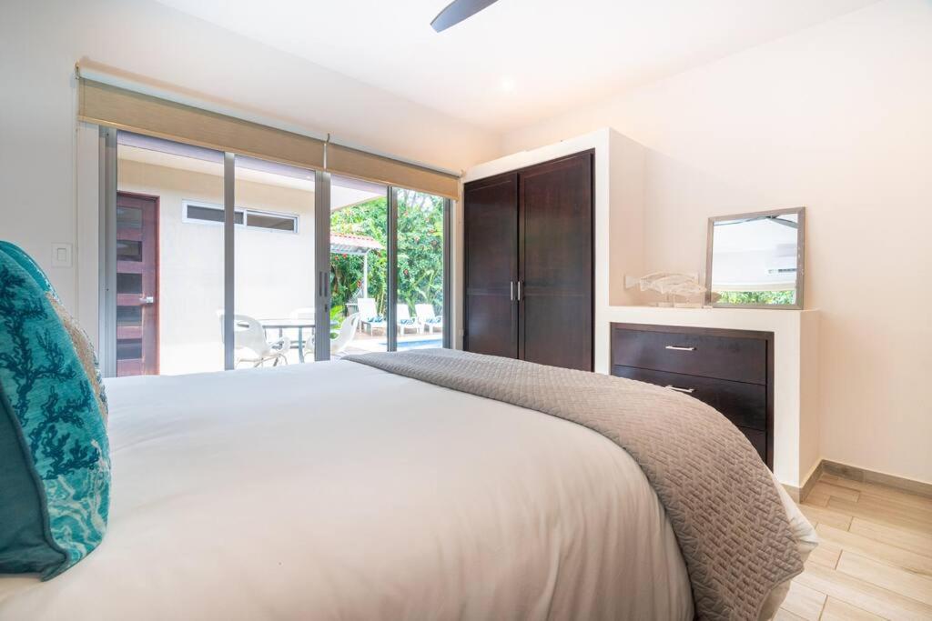 Amazing Beach Side Home-Walk to Best Beach in Uvita