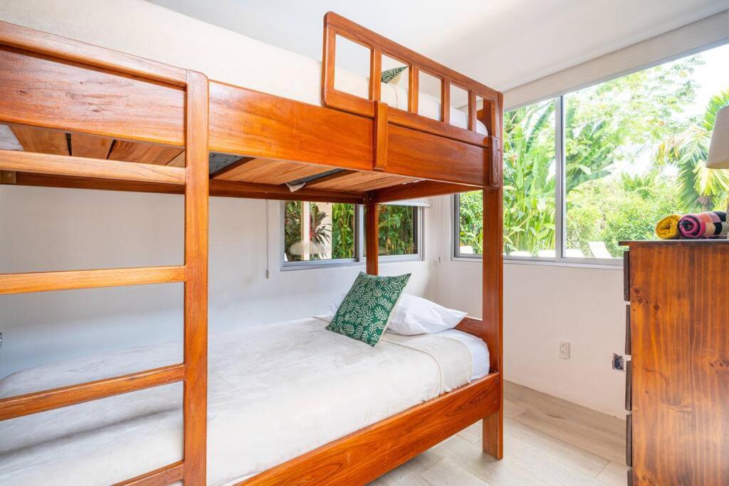 Amazing Beach Side Home-Walk to Best Beach in Uvita