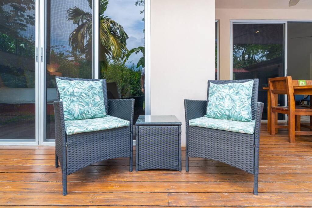 Amazing Beach Side Home-Walk to Best Beach in Uvita