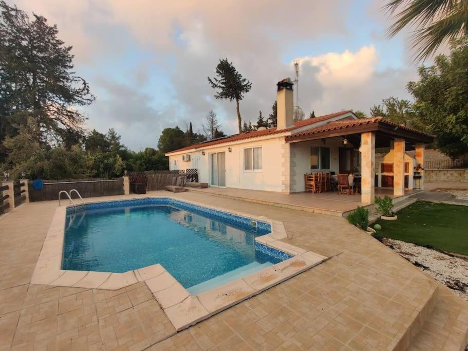 Villa in Kallepia-Luxurious stay